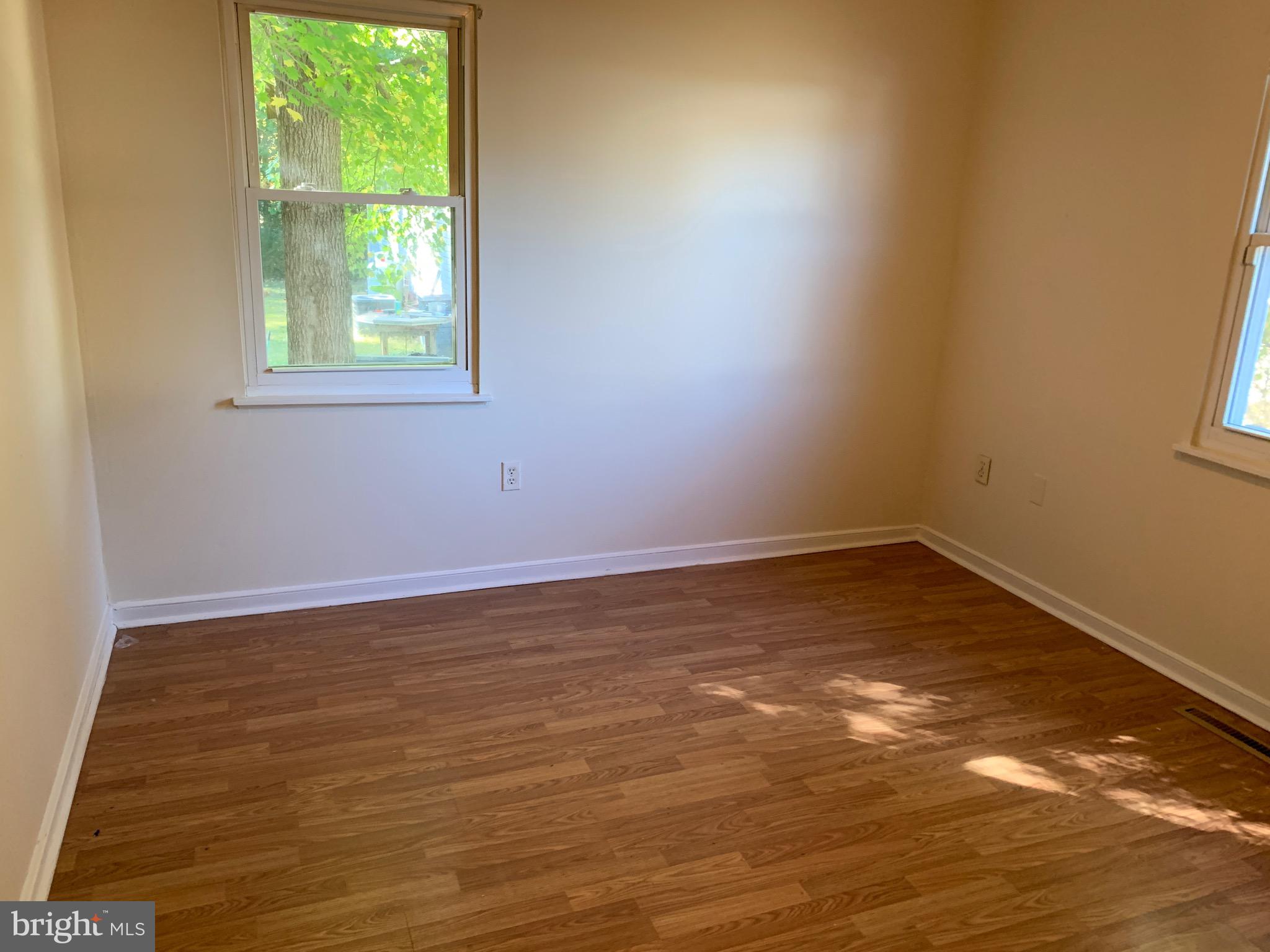 CAMPBELL CREEK VILLAGE - Residential Lease