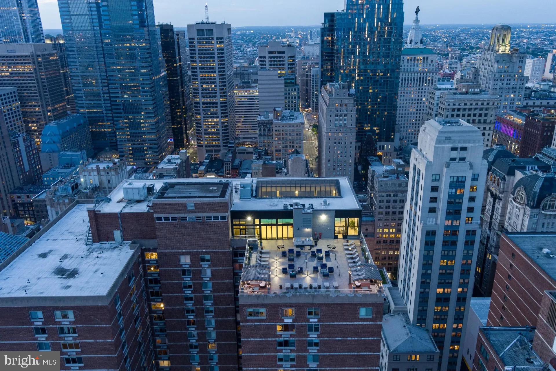 CENTER CITY - Residential Lease