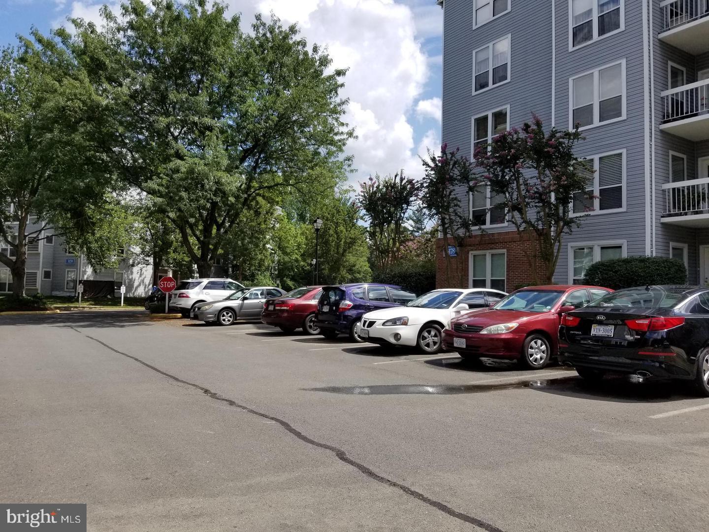 3178 SUMMIT SQUARE DRIVE 3-B12