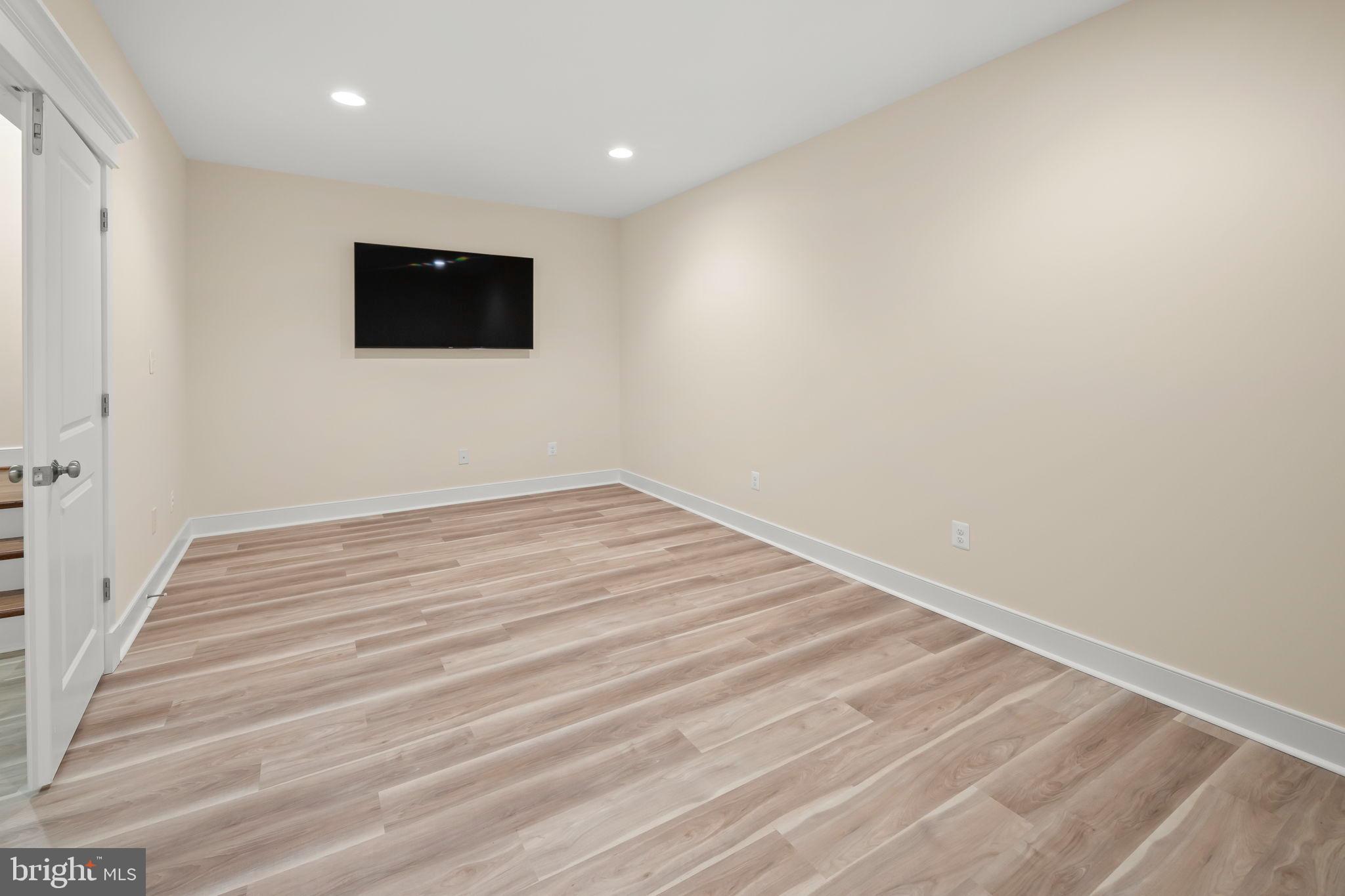 WINDOVER HEIGHTS - Residential