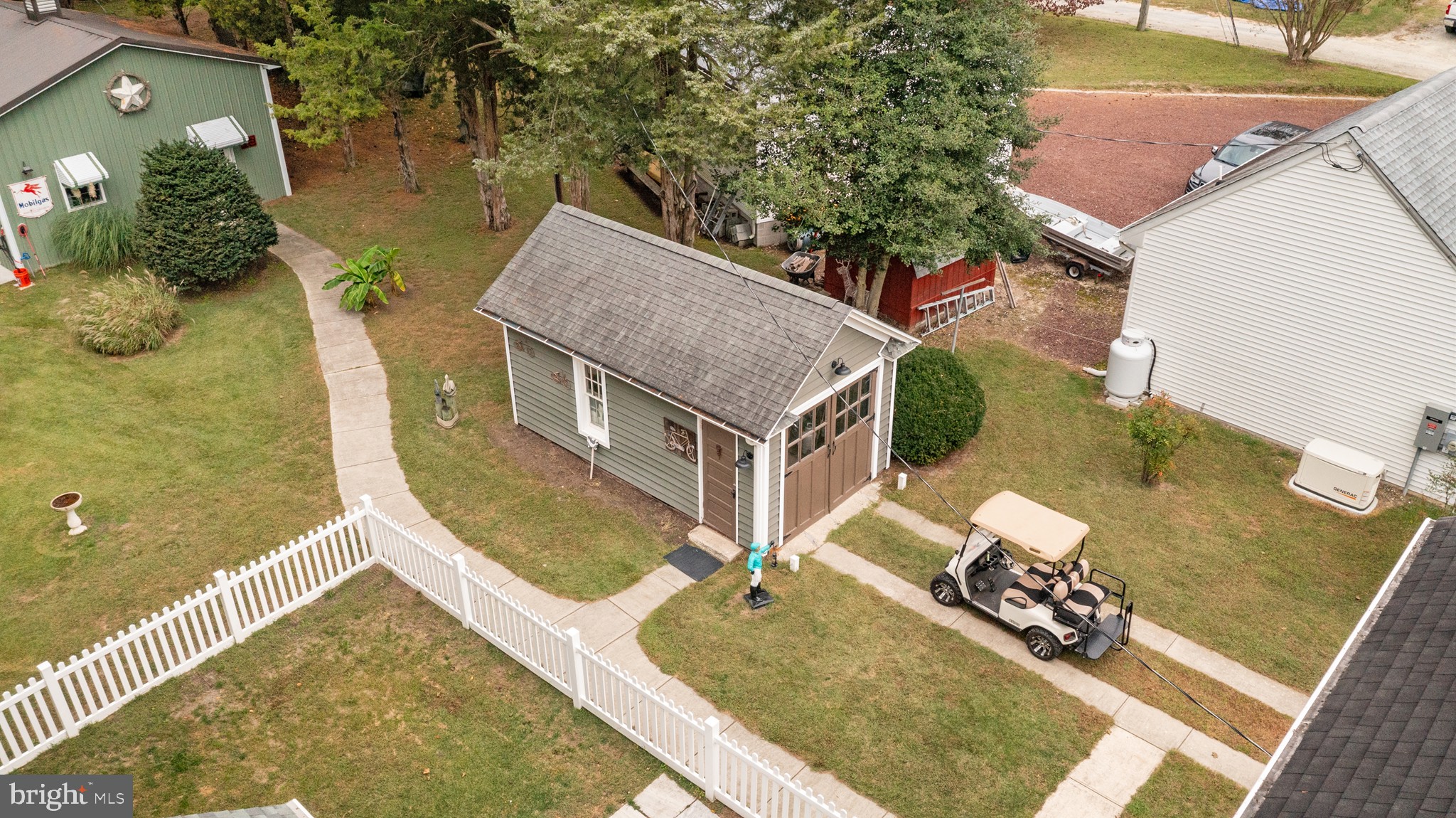204 LAKE DRIVE