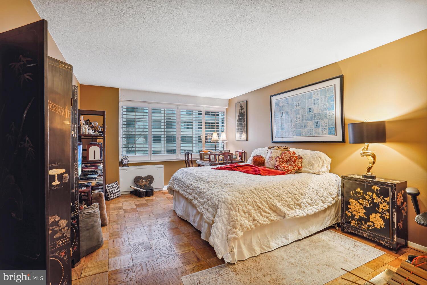 FRIENDSHIP HEIGHTS - Residential