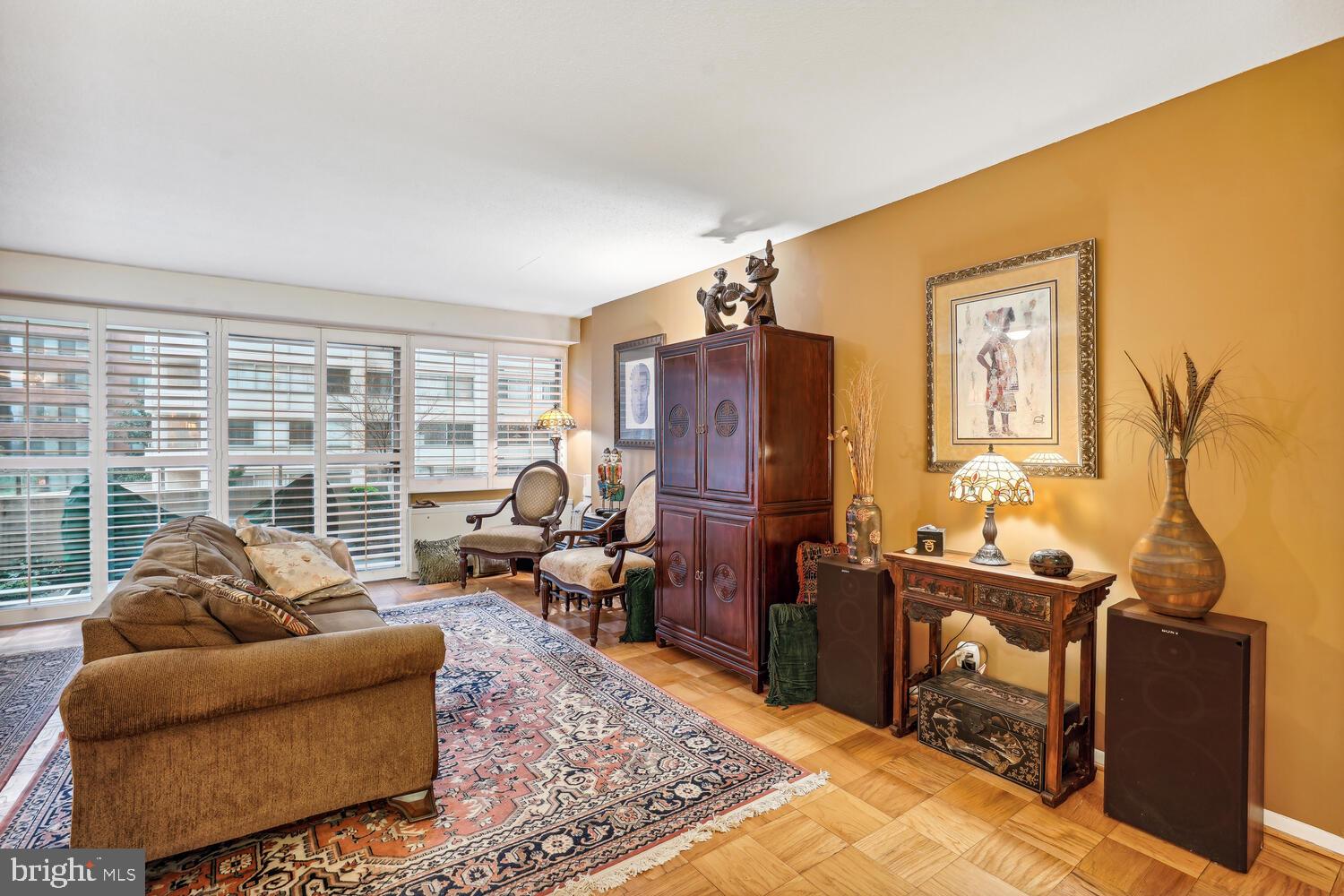 FRIENDSHIP HEIGHTS - Residential