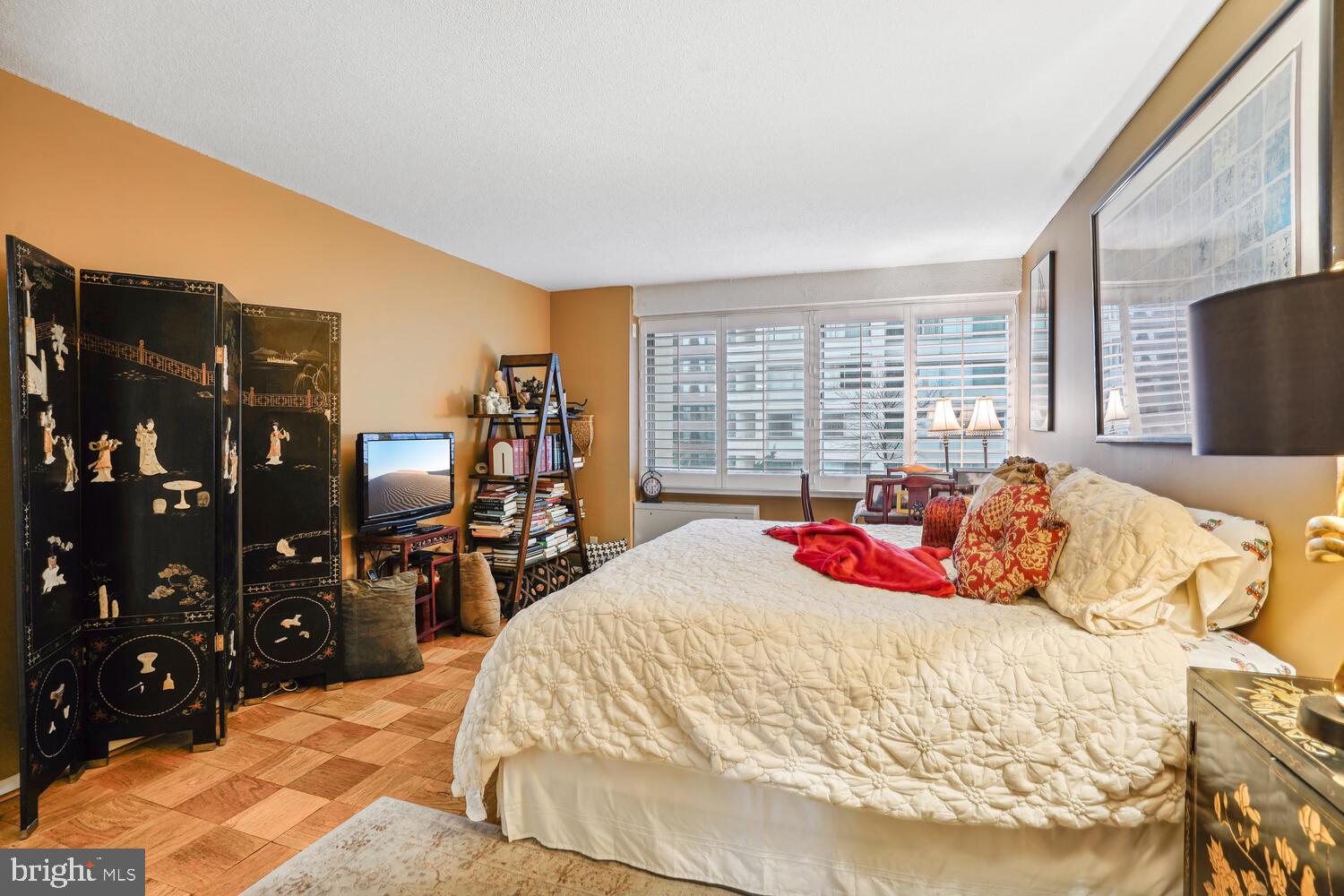 FRIENDSHIP HEIGHTS - Residential