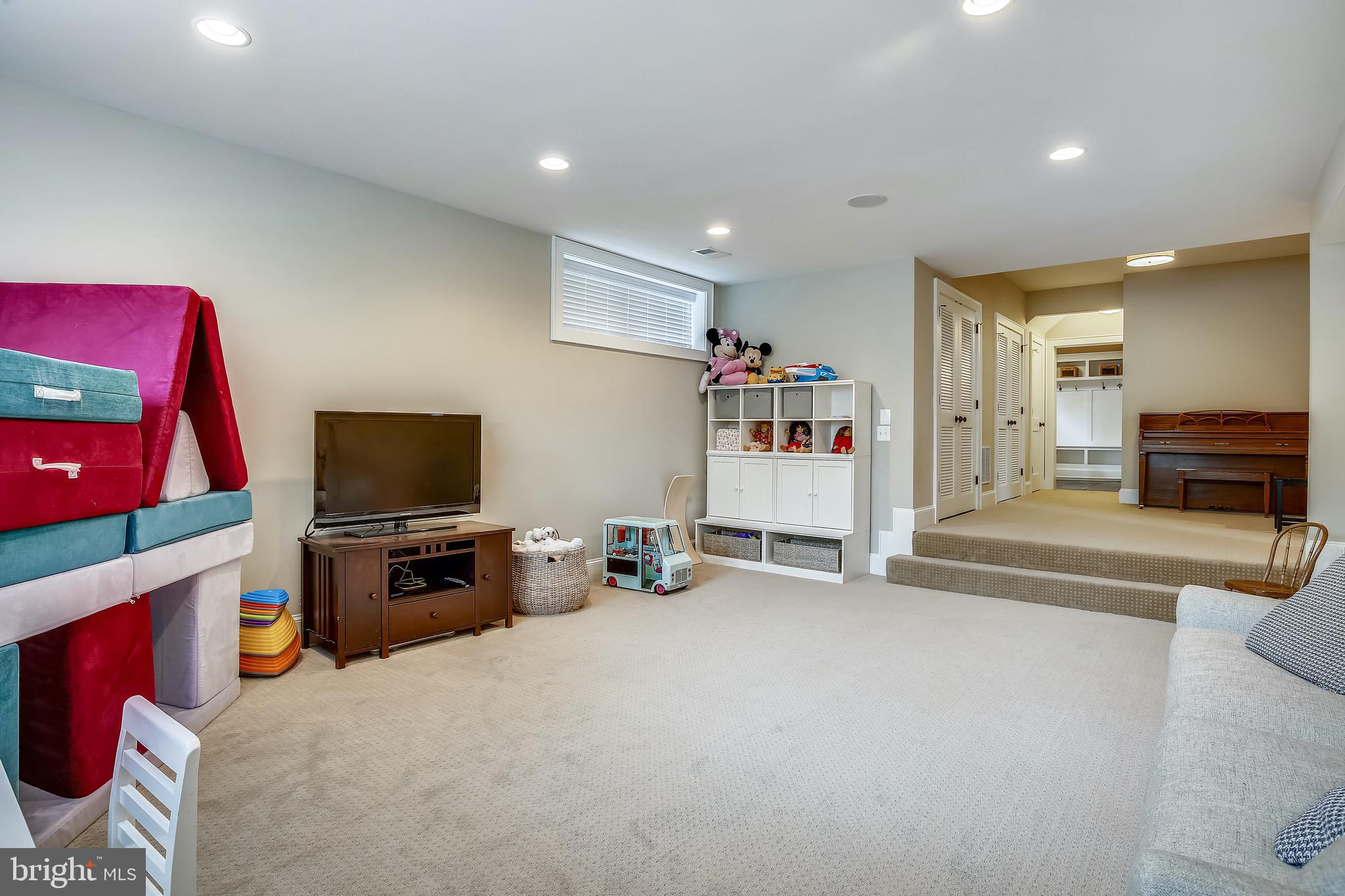 MILBURN TERRACE - Residential