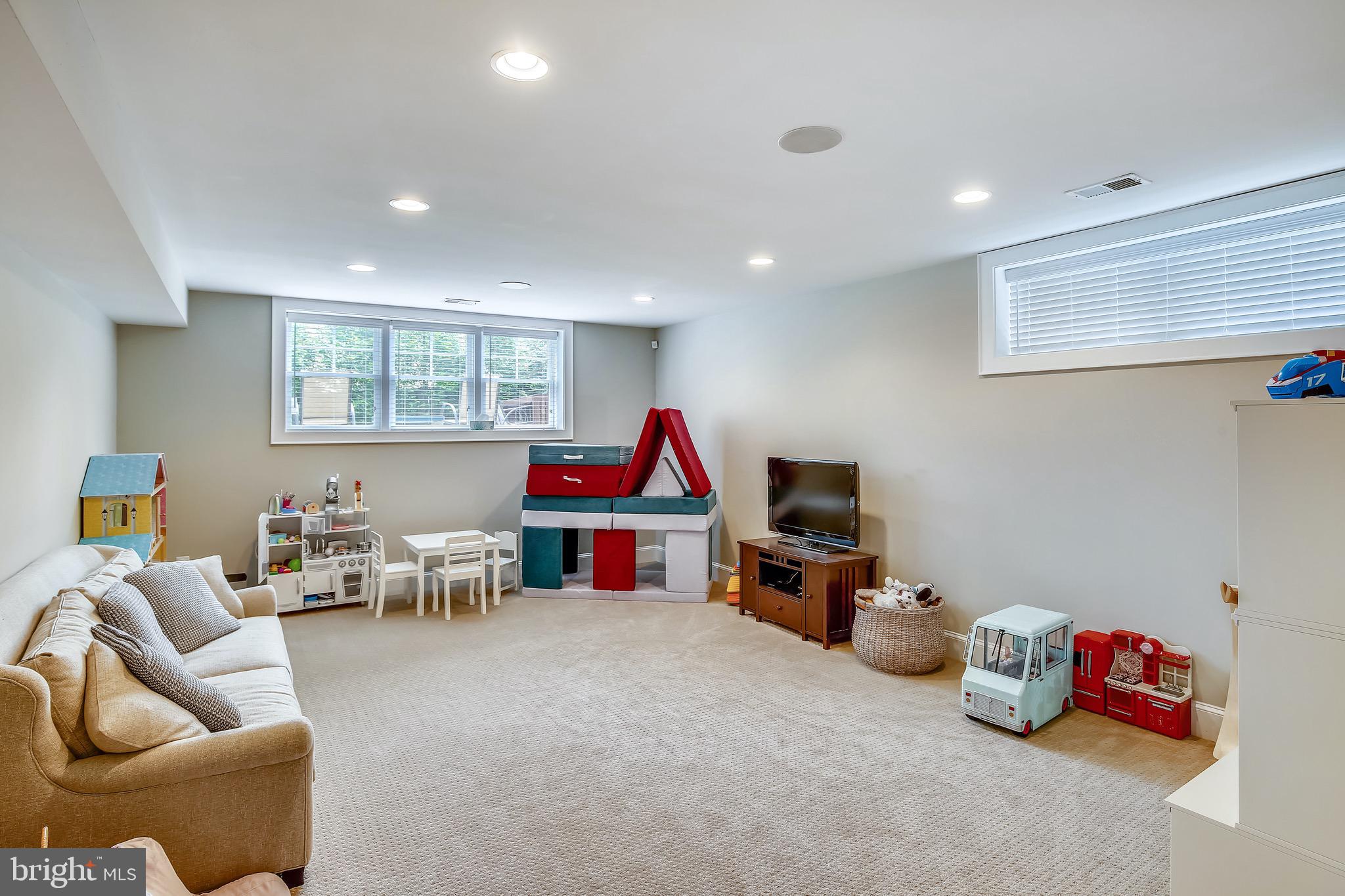 MILBURN TERRACE - Residential