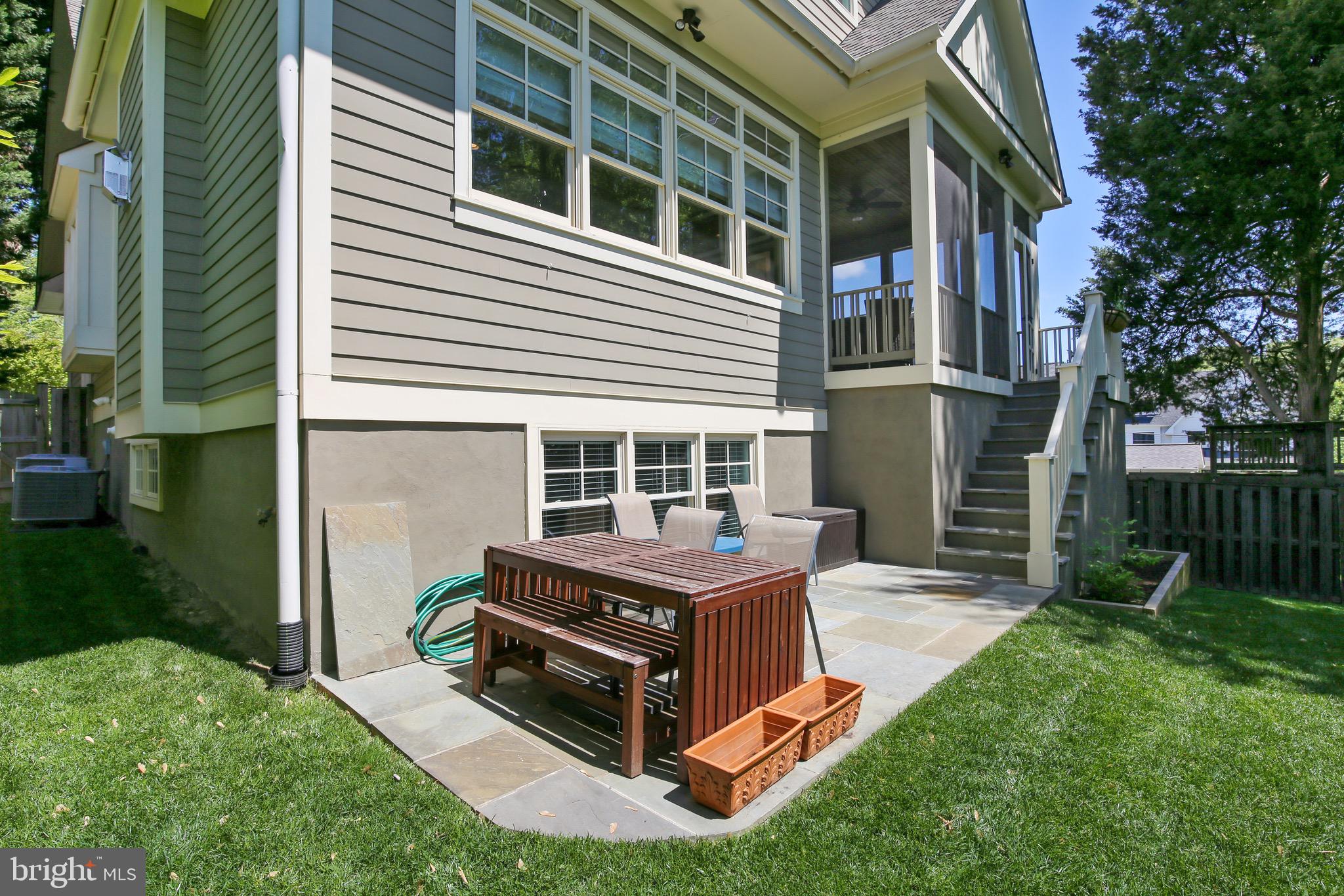 MILBURN TERRACE - Residential