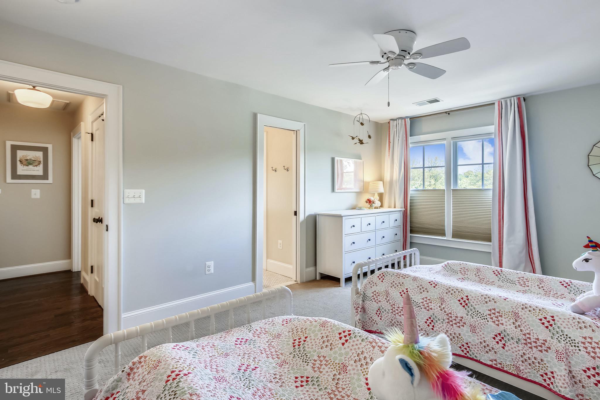 MILBURN TERRACE - Residential