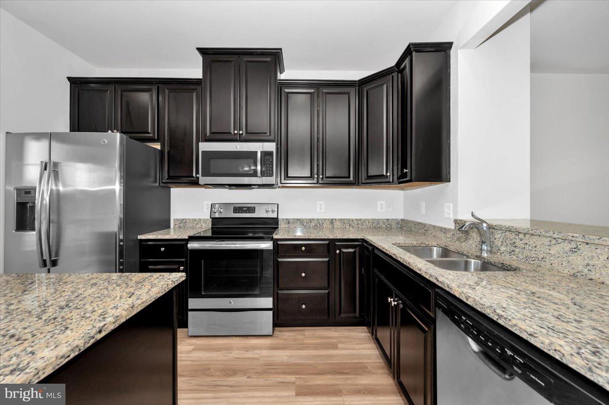 POTOMAC STATION - Residential