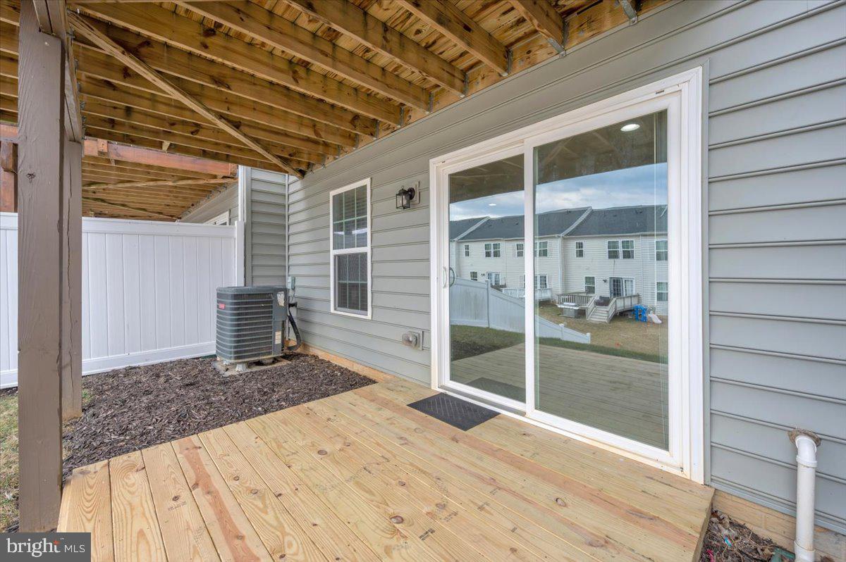 POTOMAC STATION - Residential