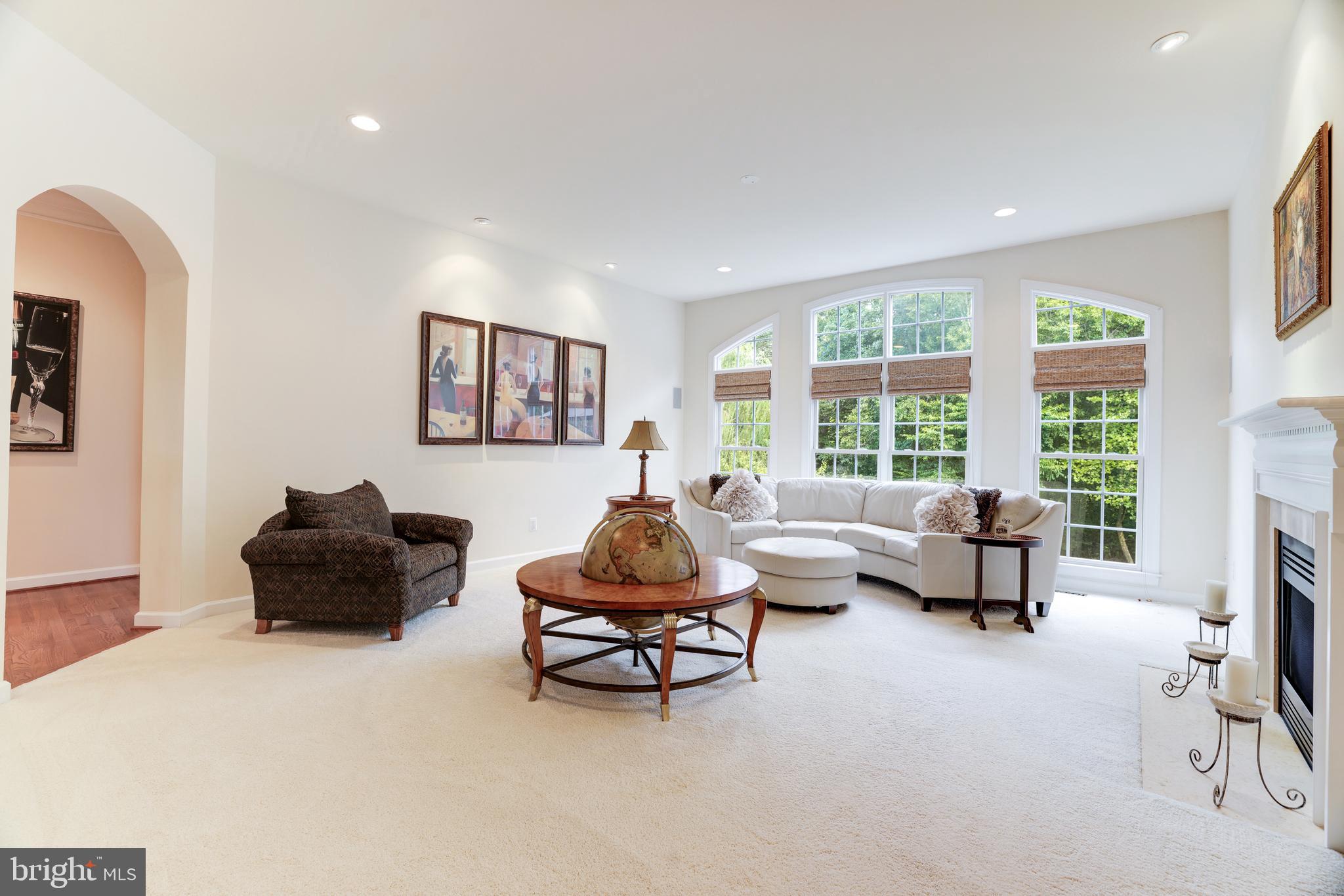 LANSDOWNE ON THE POTOMAC - Residential