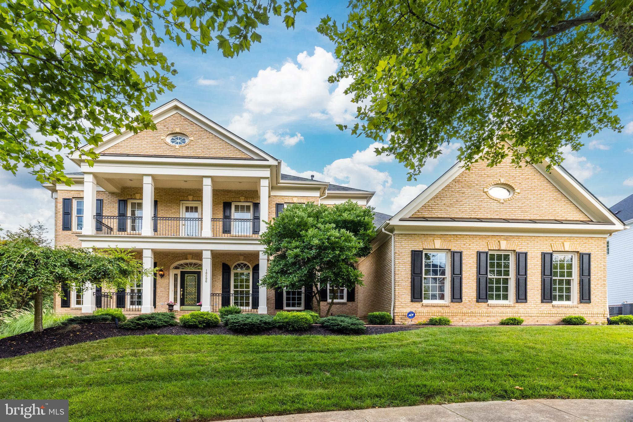 LANSDOWNE ON THE POTOMAC - Residential