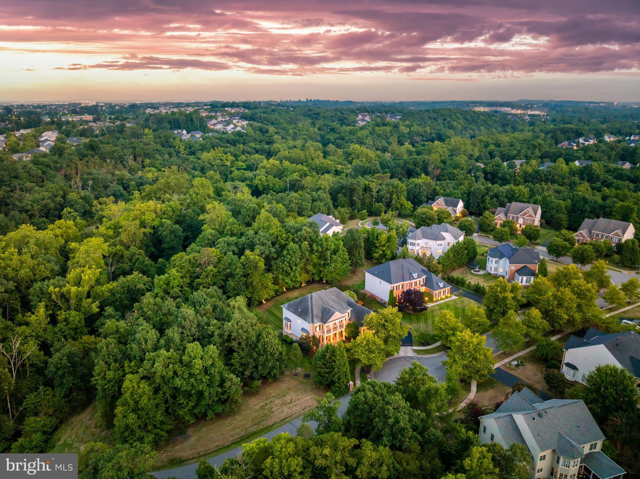 LANSDOWNE ON THE POTOMAC - Residential