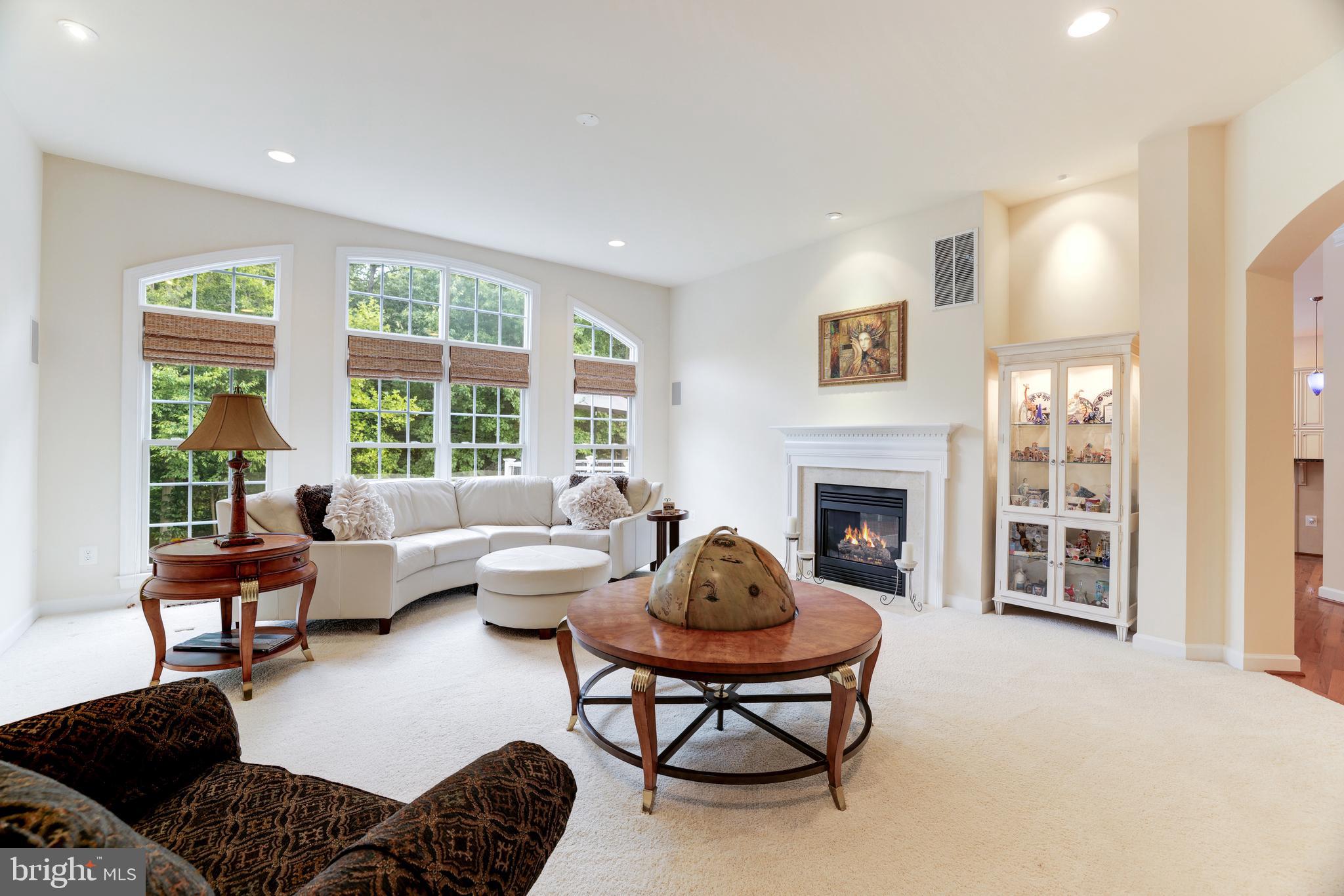 LANSDOWNE ON THE POTOMAC - Residential