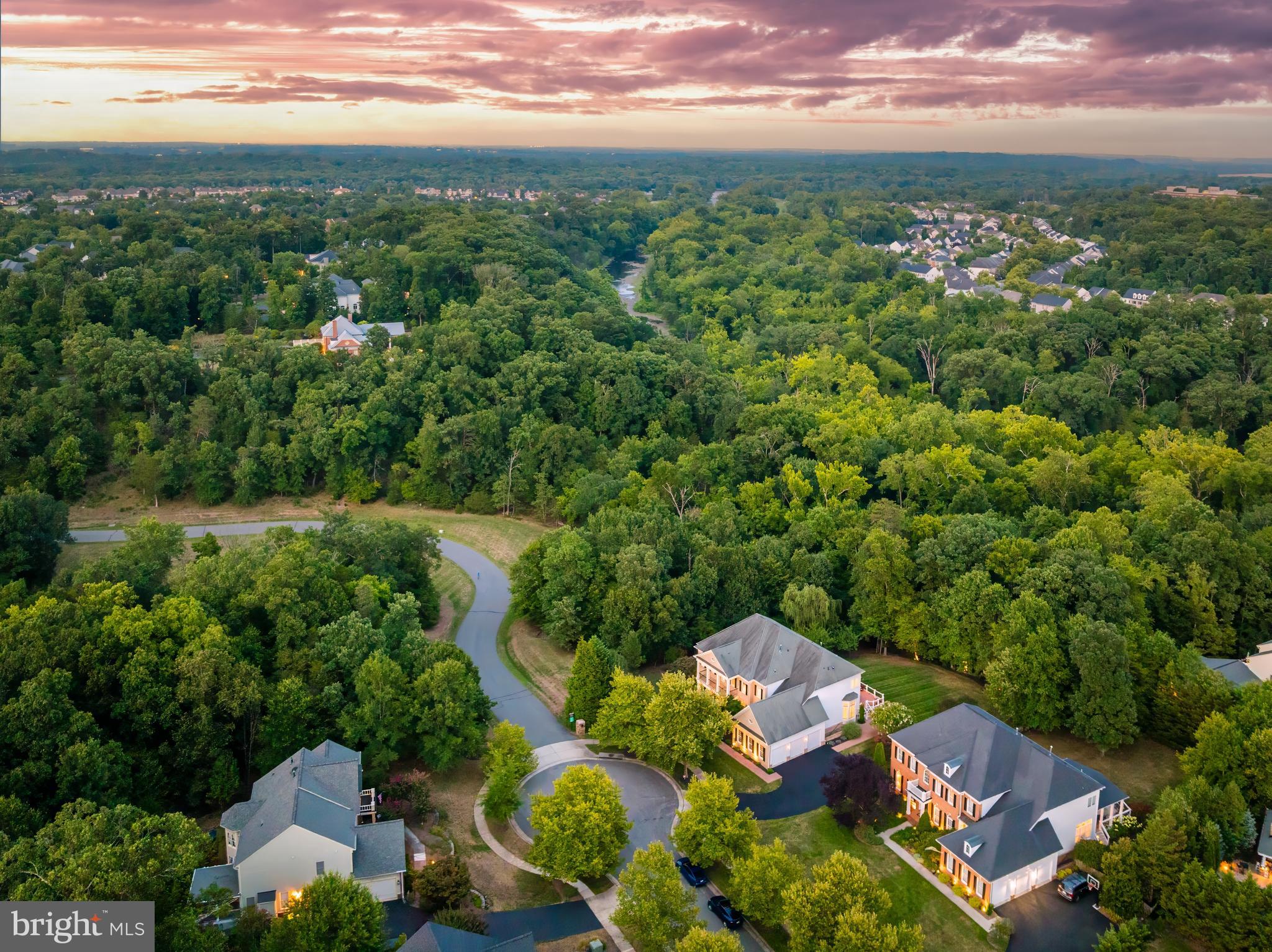 LANSDOWNE ON THE POTOMAC - Residential