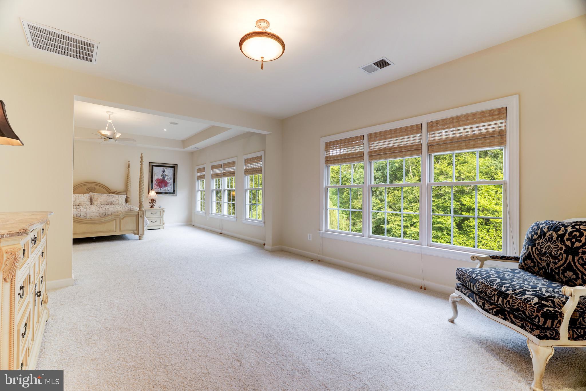 LANSDOWNE ON THE POTOMAC - Residential