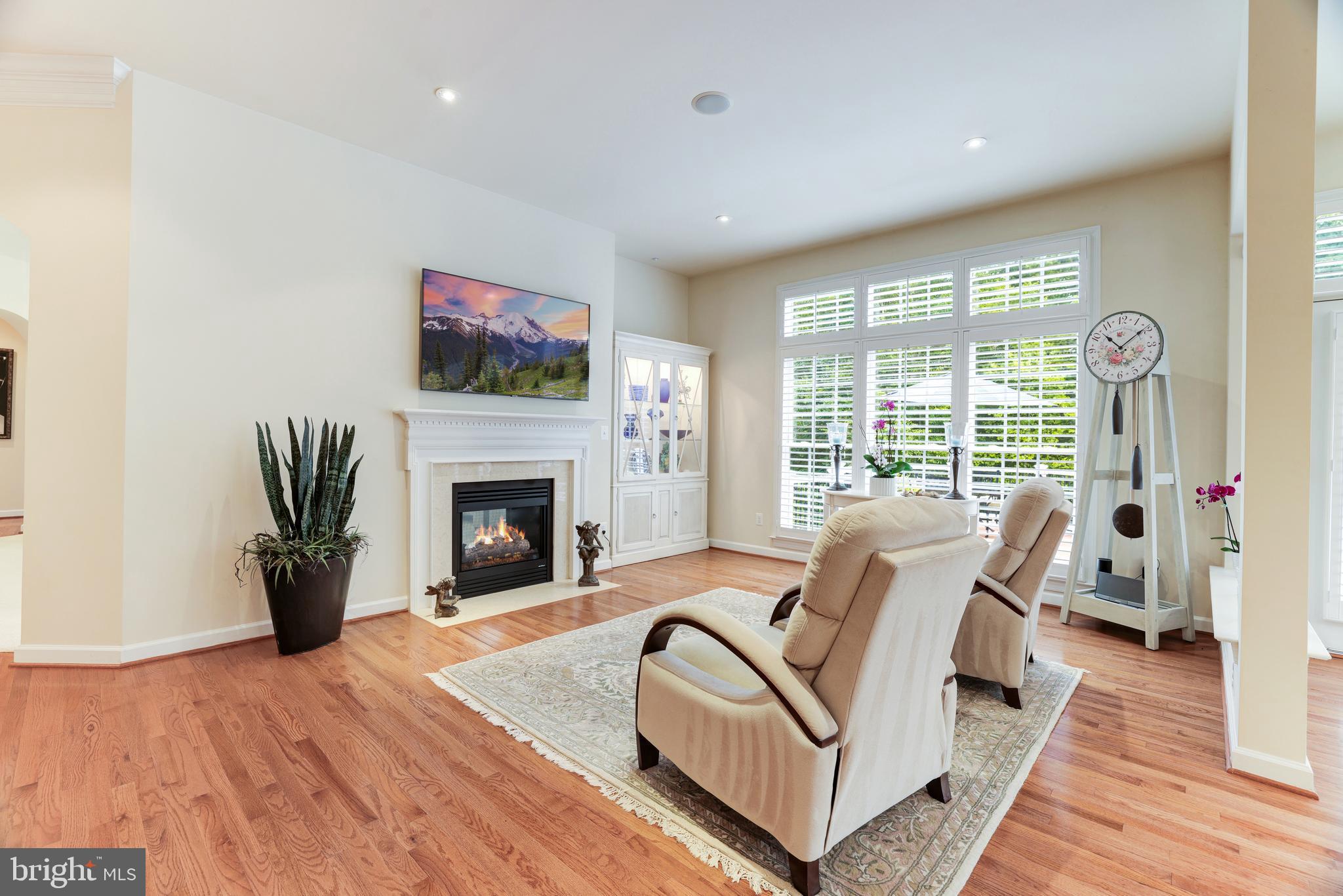 LANSDOWNE ON THE POTOMAC - Residential