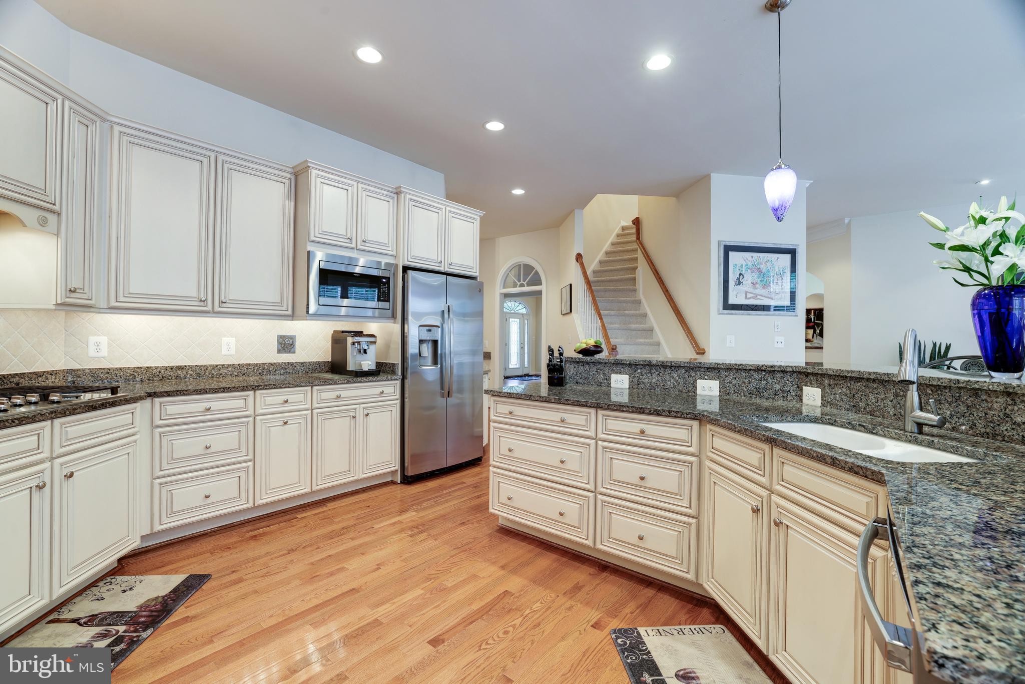 LANSDOWNE ON THE POTOMAC - Residential