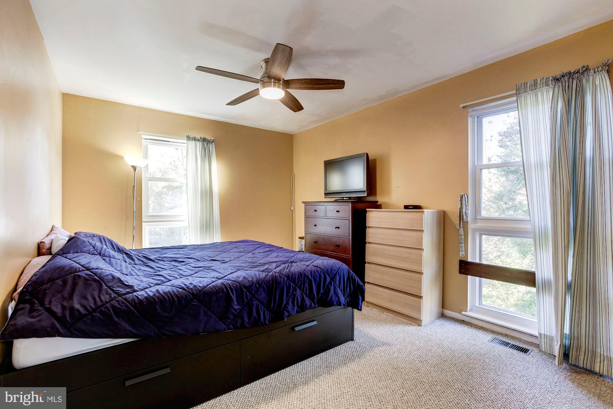 OAKLAND MILLS - Residential