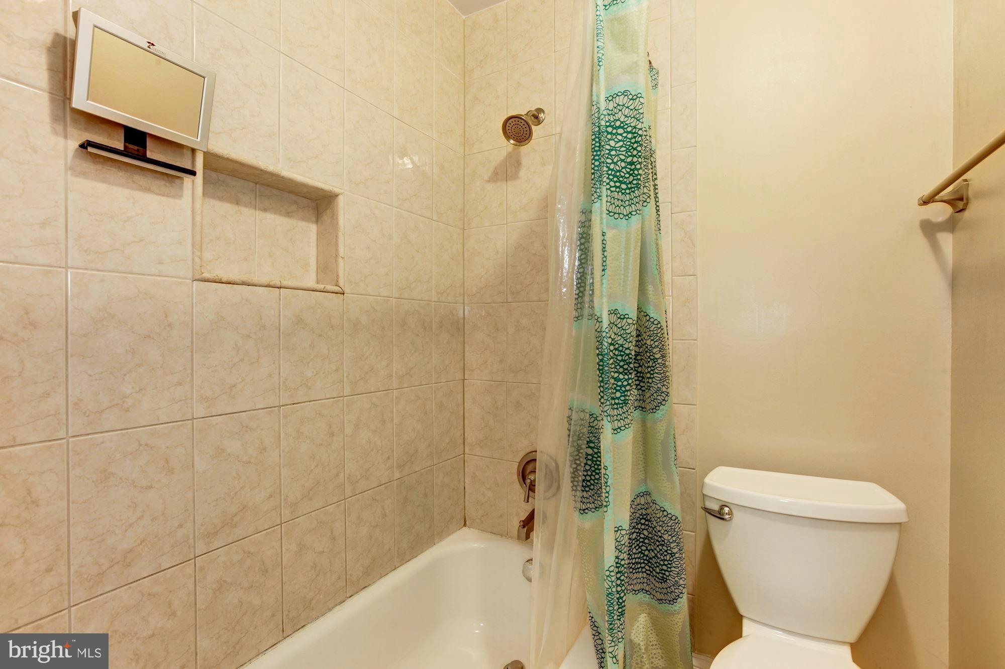 OAKLAND MILLS - Residential