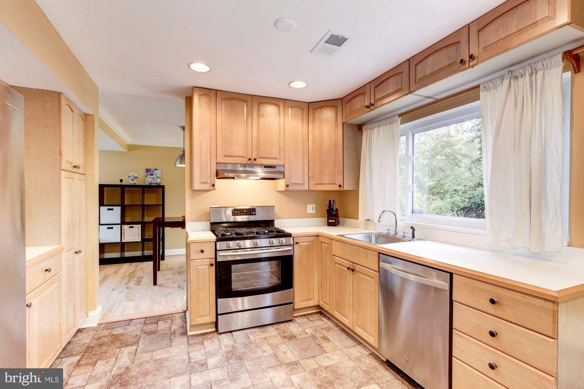 OAKLAND MILLS - Residential