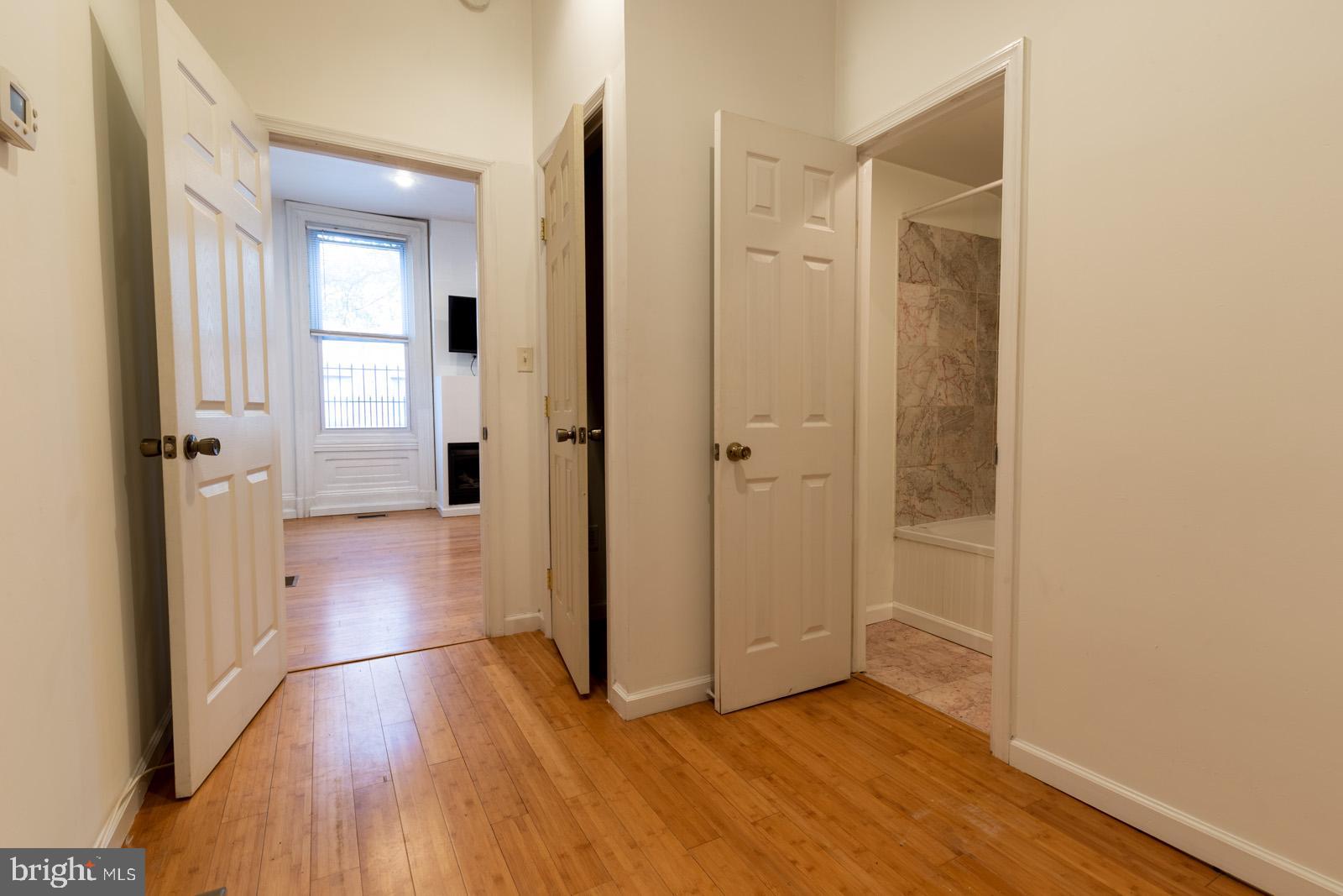 GRADUATE HOSPITAL - Residential Lease