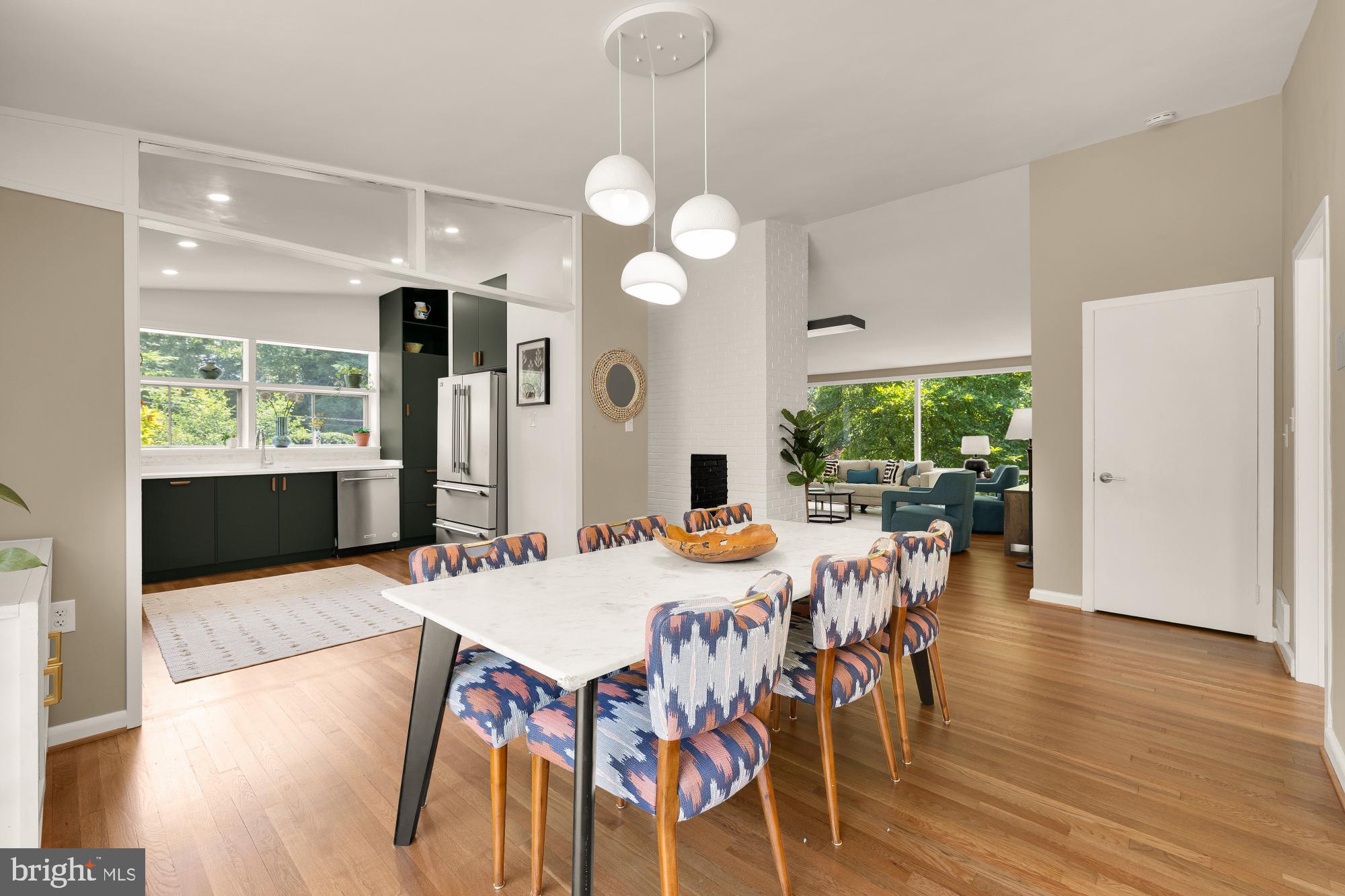 HIGH POINT - Residential