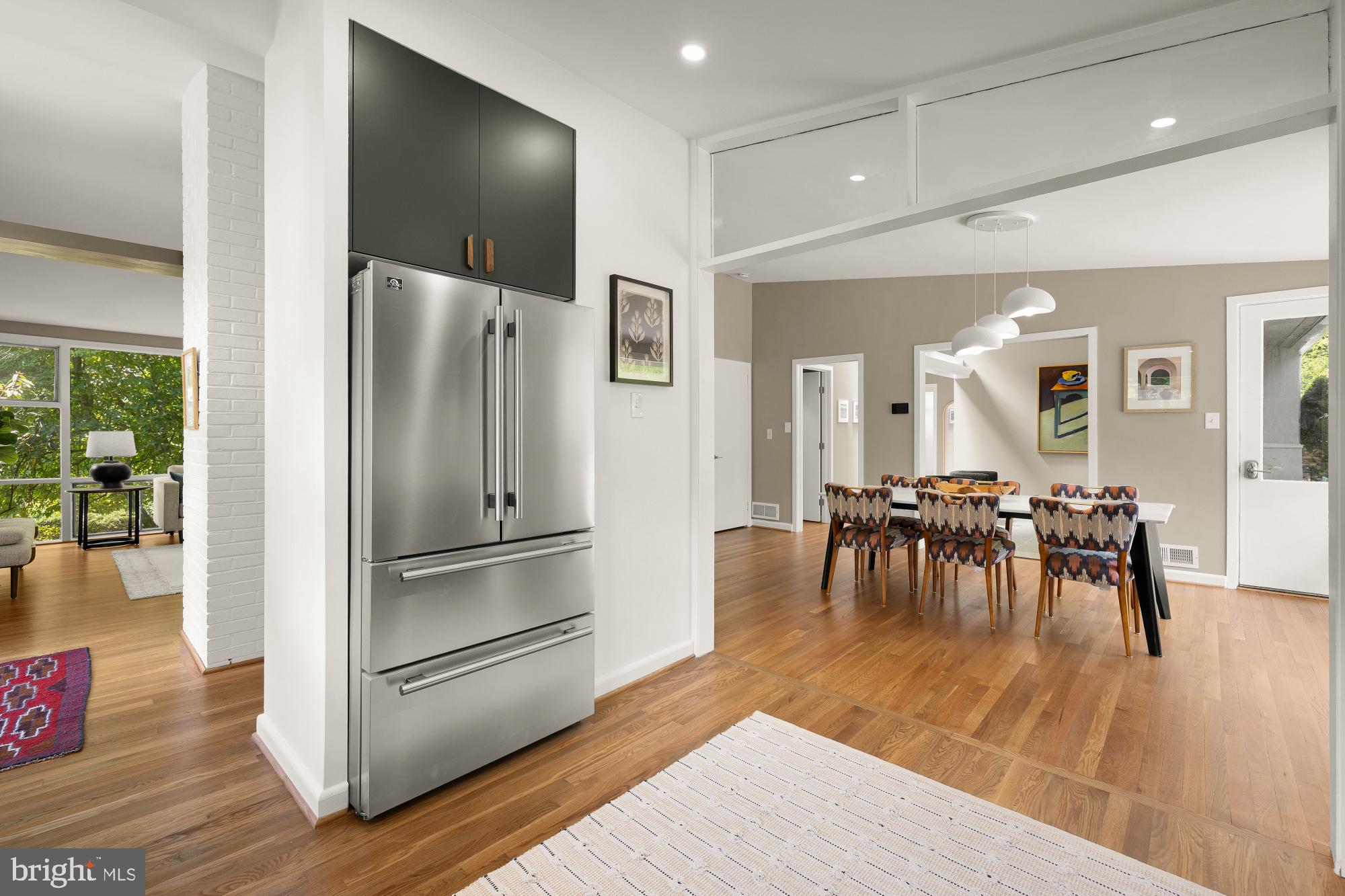 HIGH POINT - Residential