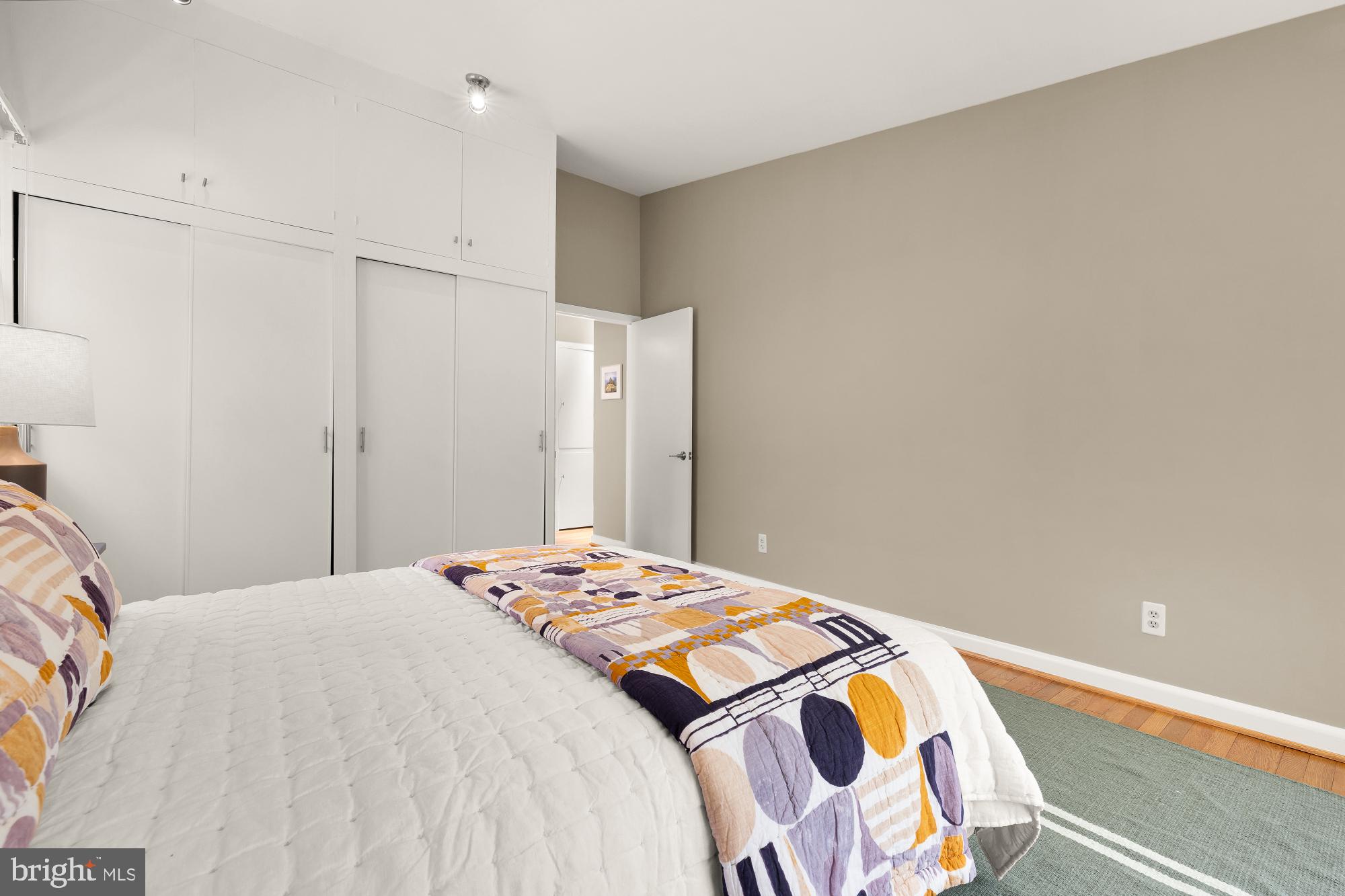 HIGH POINT - Residential