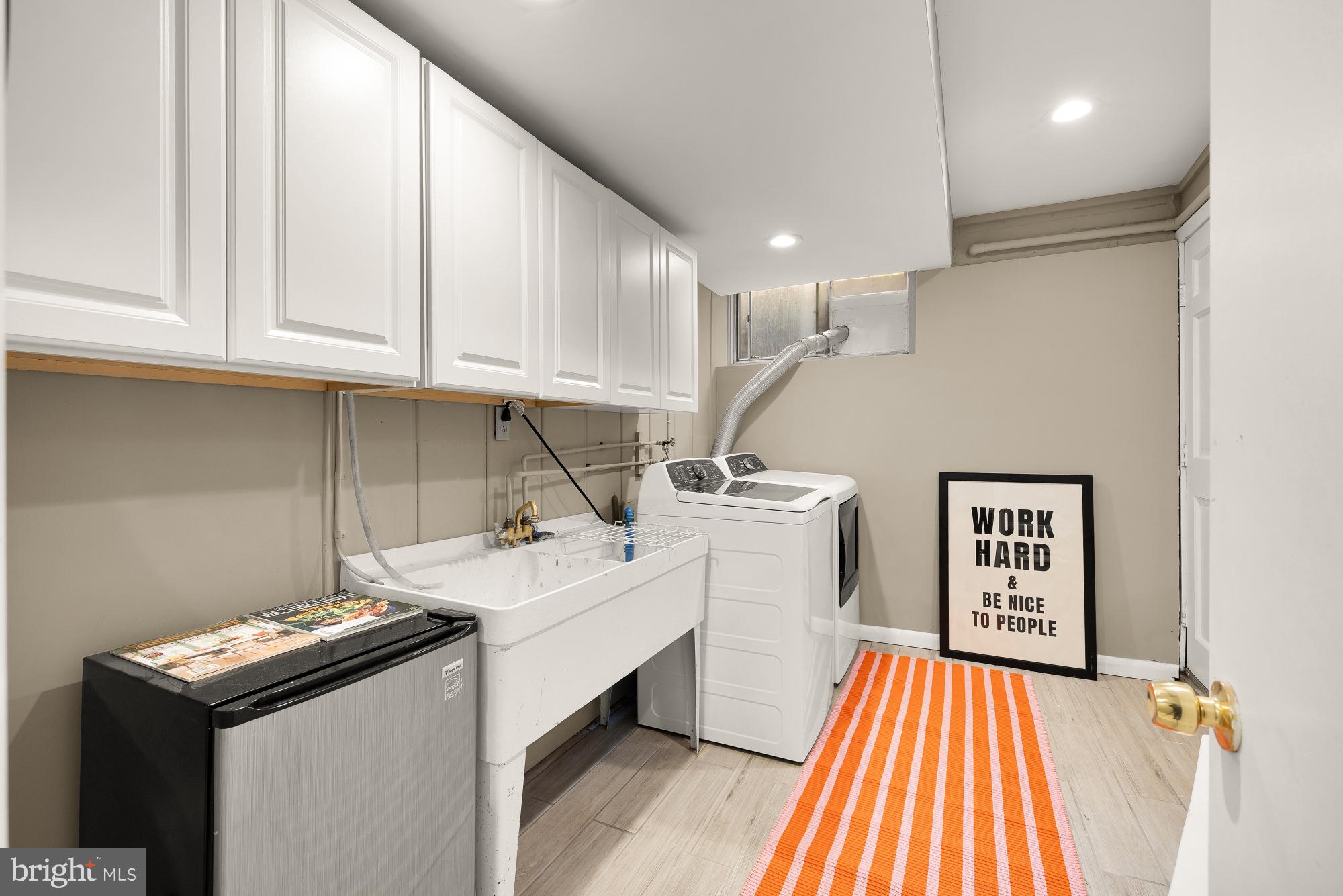 HIGH POINT - Residential