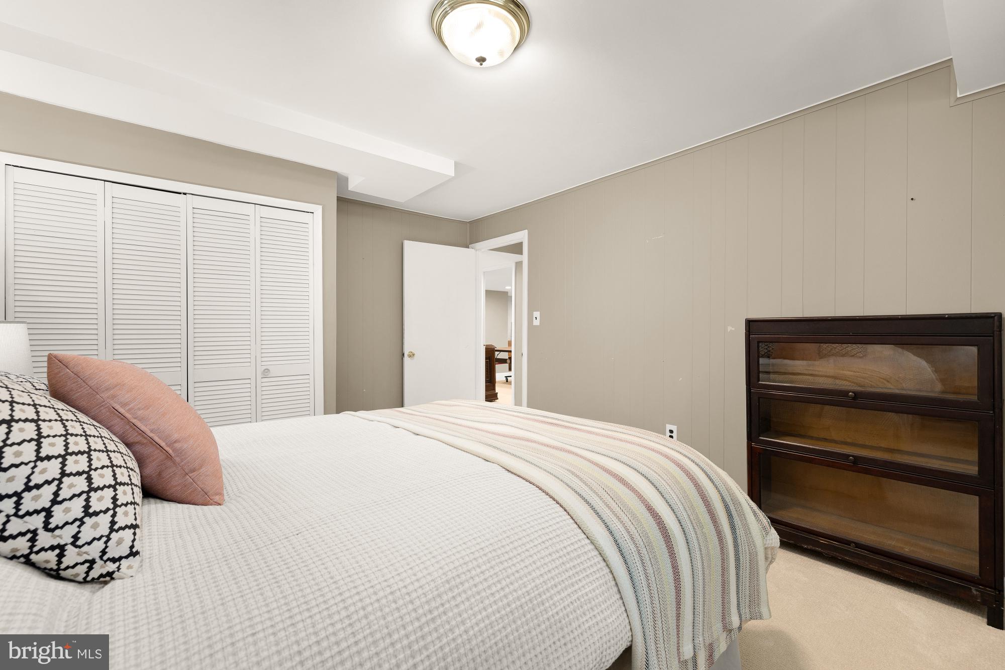 HIGH POINT - Residential