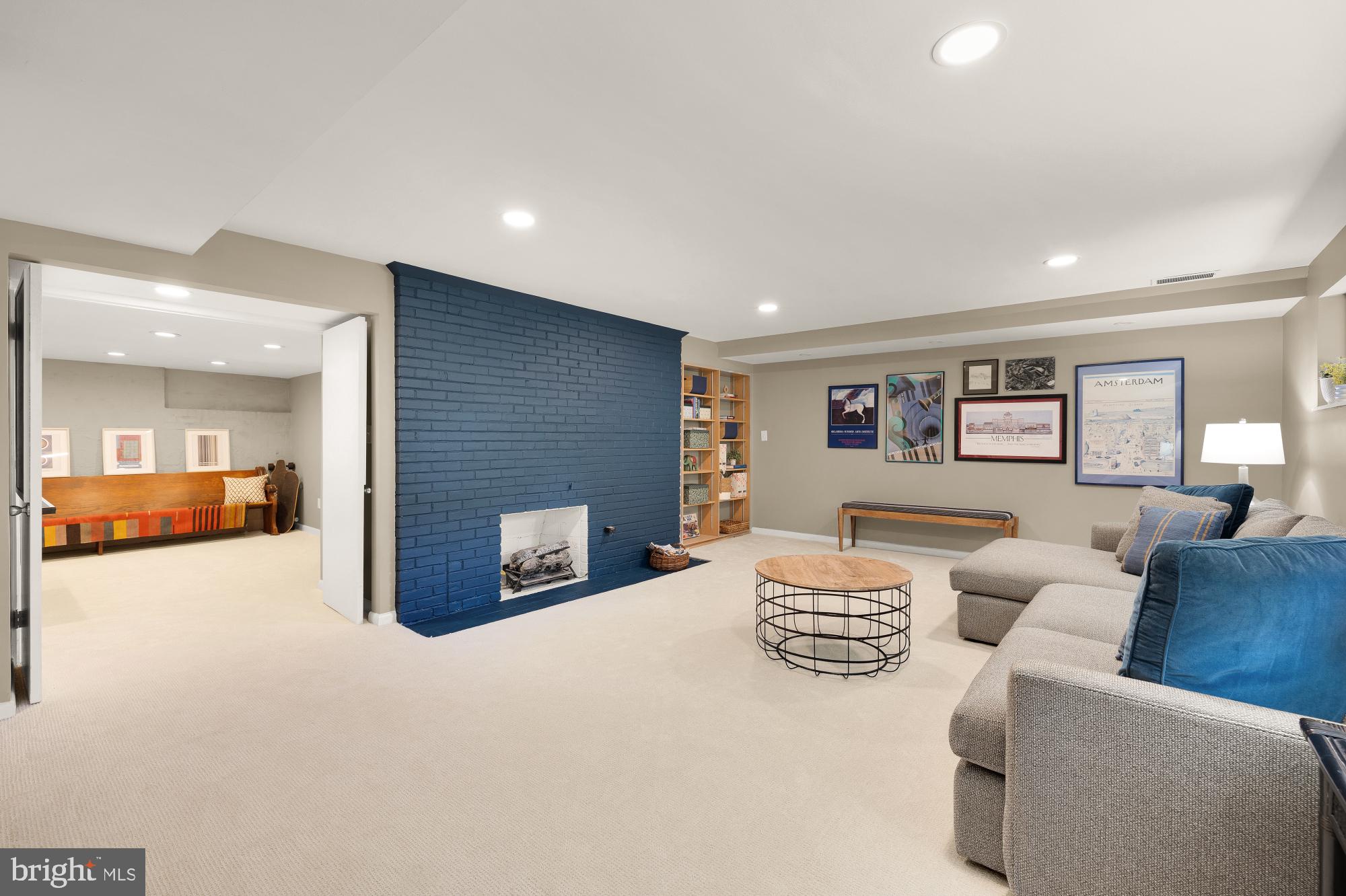 HIGH POINT - Residential