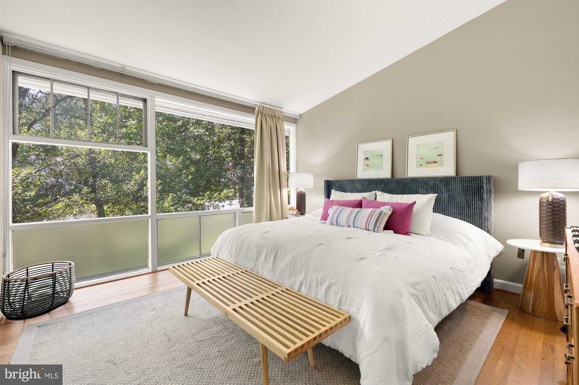 HIGH POINT - Residential