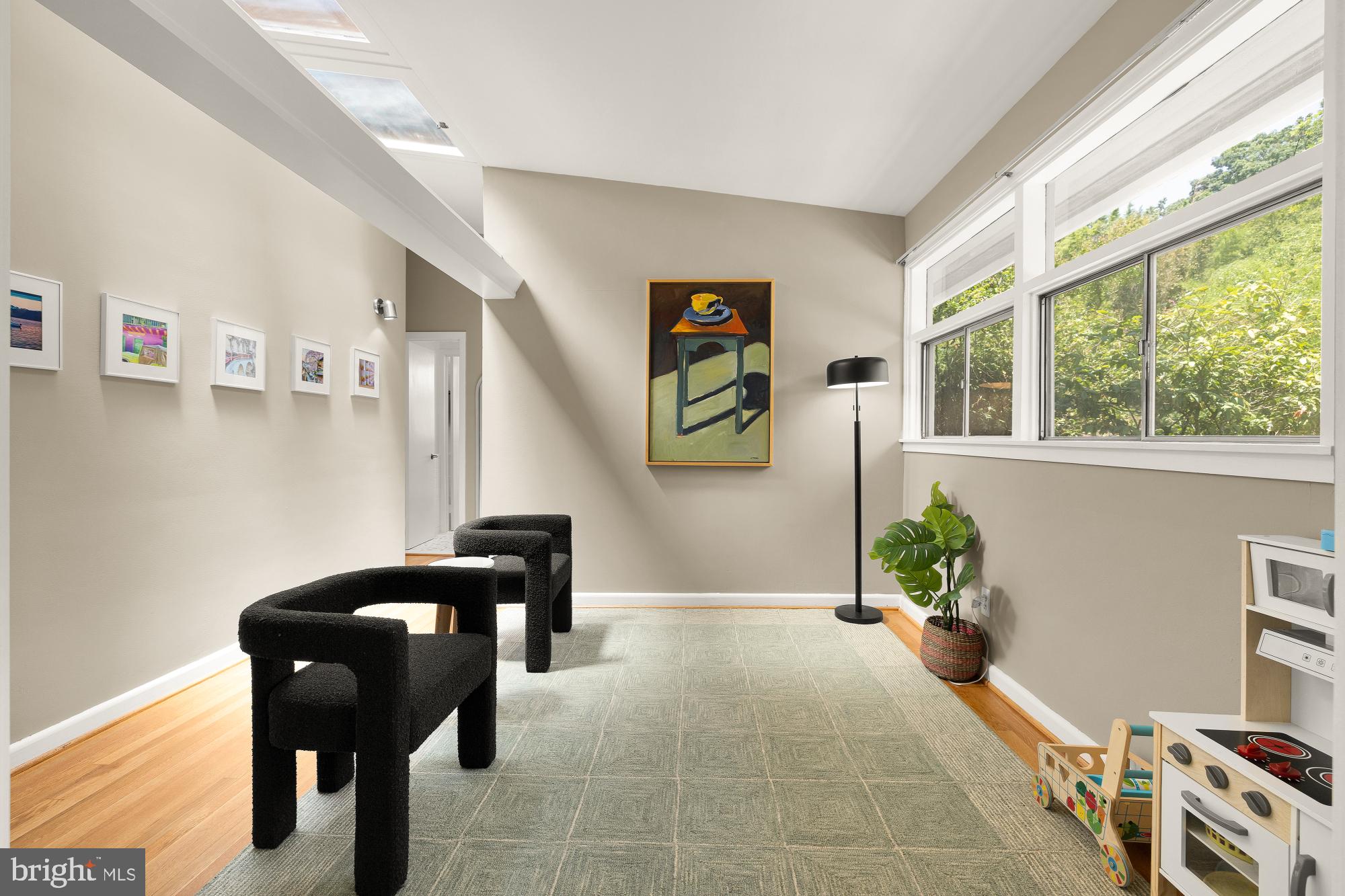 HIGH POINT - Residential