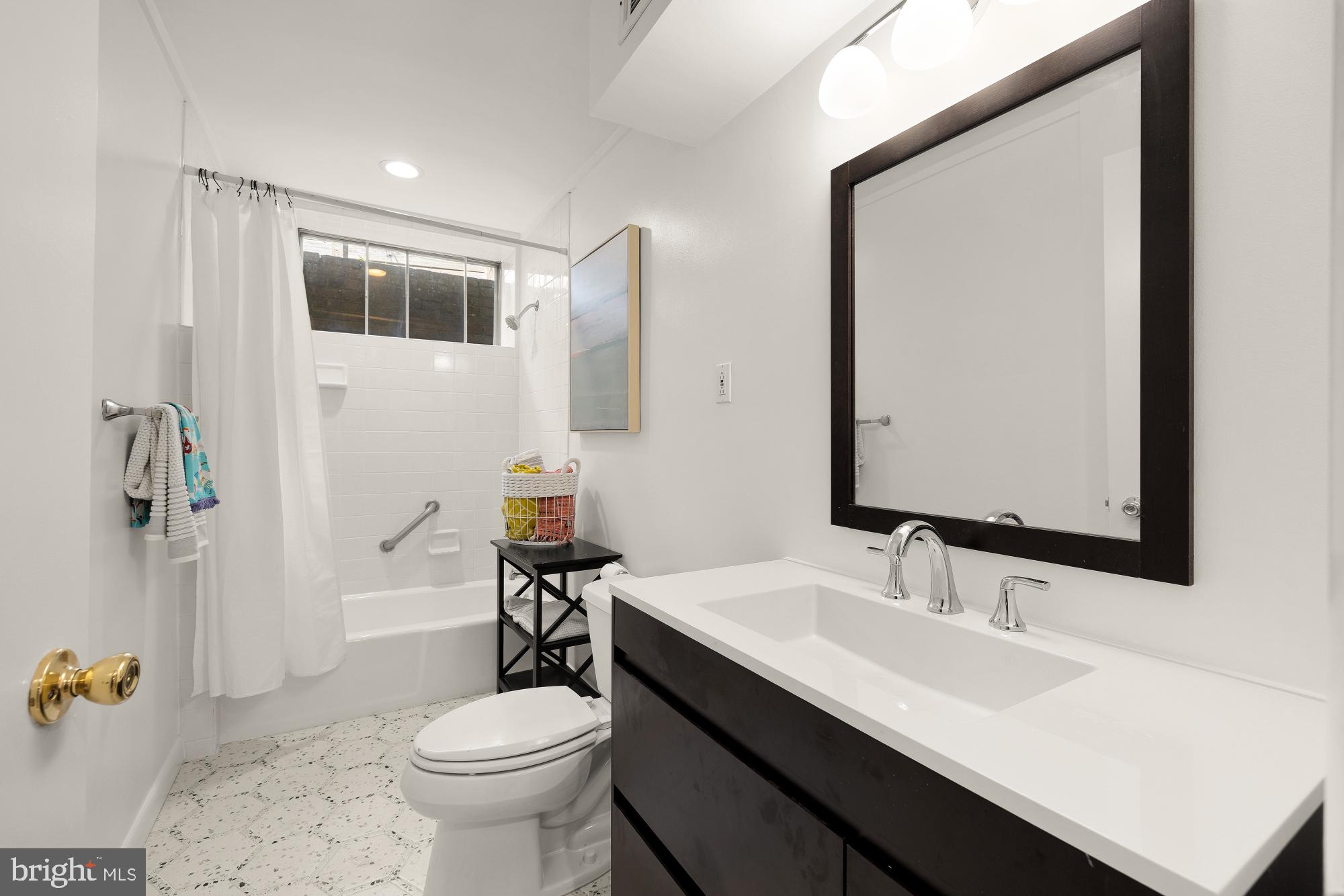 HIGH POINT - Residential