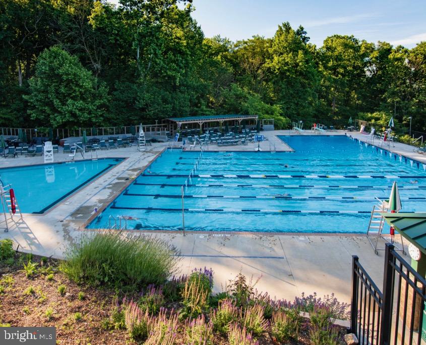 HIGH POINT - Residential