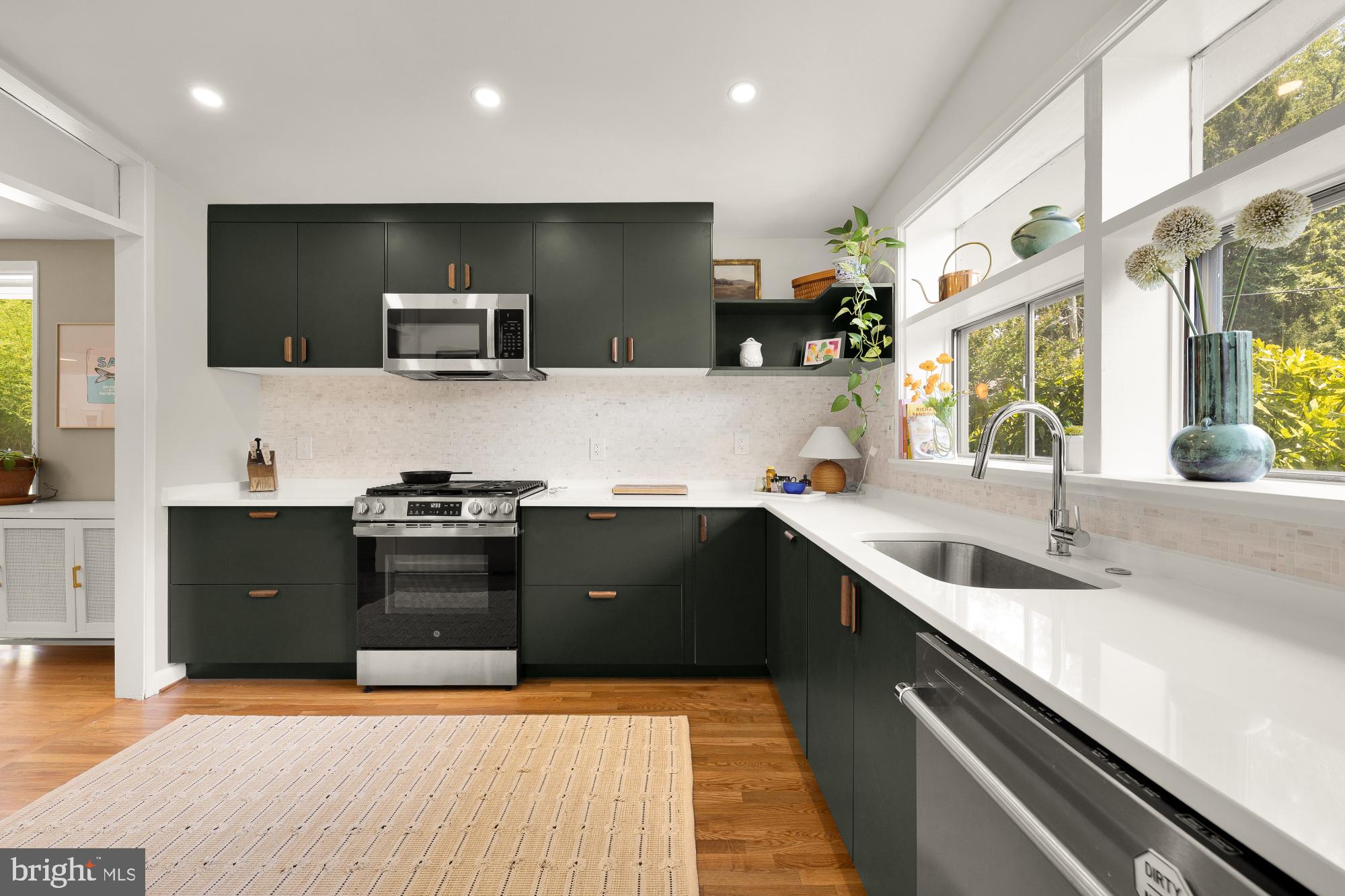 HIGH POINT - Residential