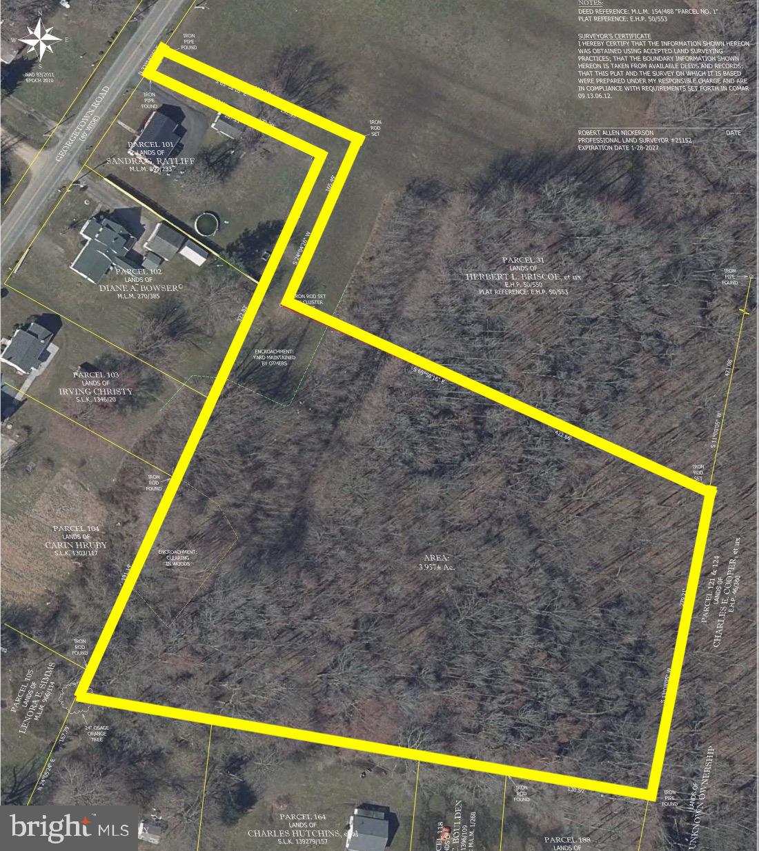 Main image without alt text