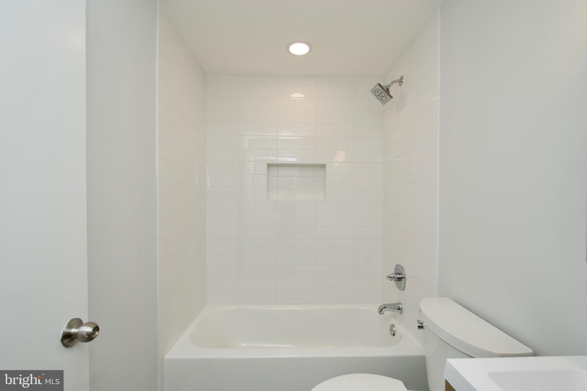 WASHINGTON SQUARE - Residential Lease