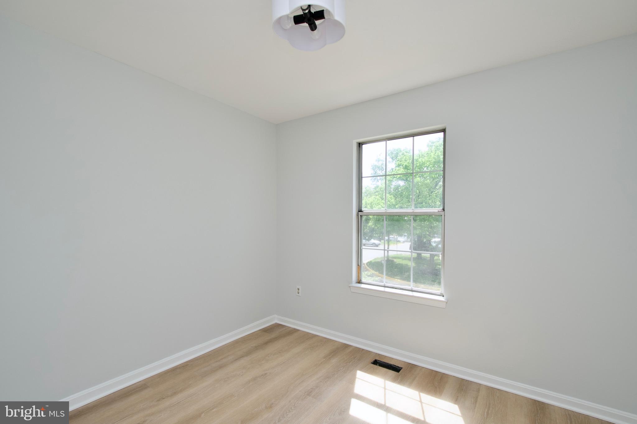 WASHINGTON SQUARE - Residential Lease