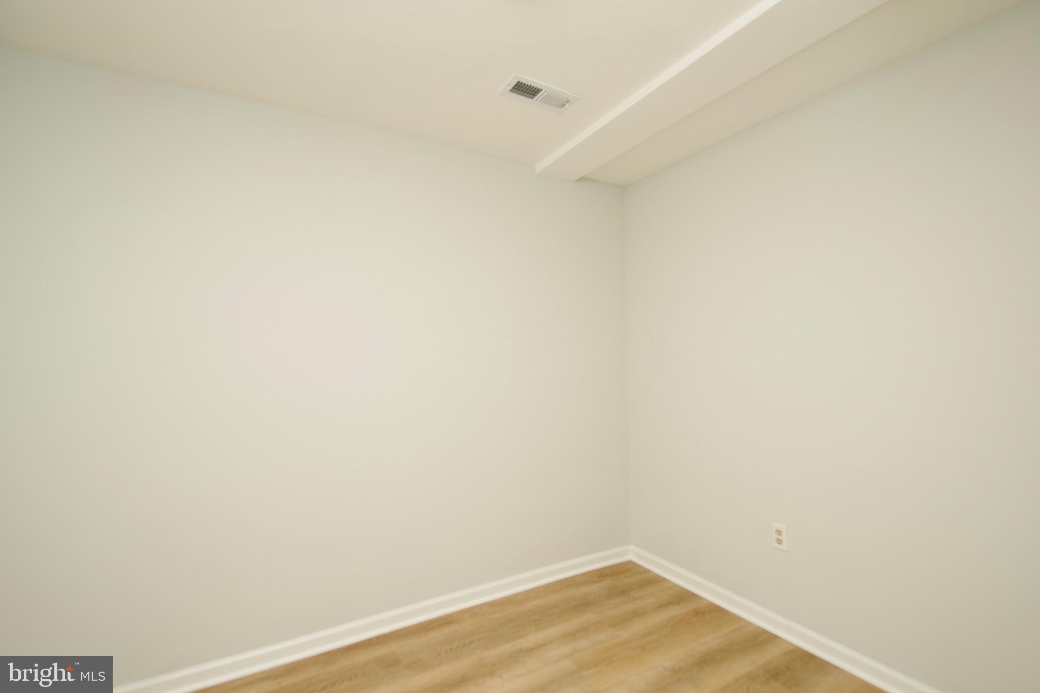 WASHINGTON SQUARE - Residential Lease