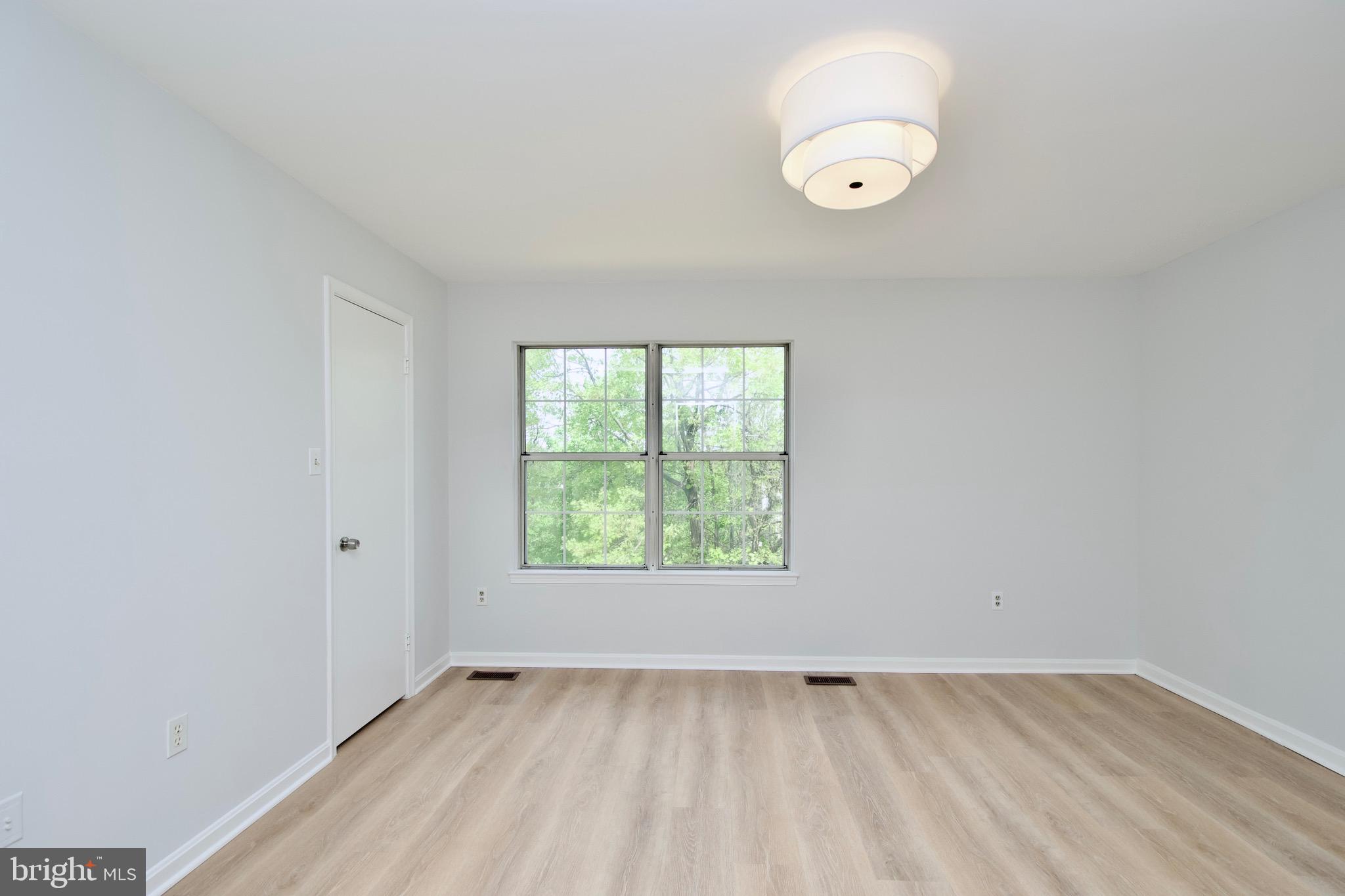 WASHINGTON SQUARE - Residential Lease
