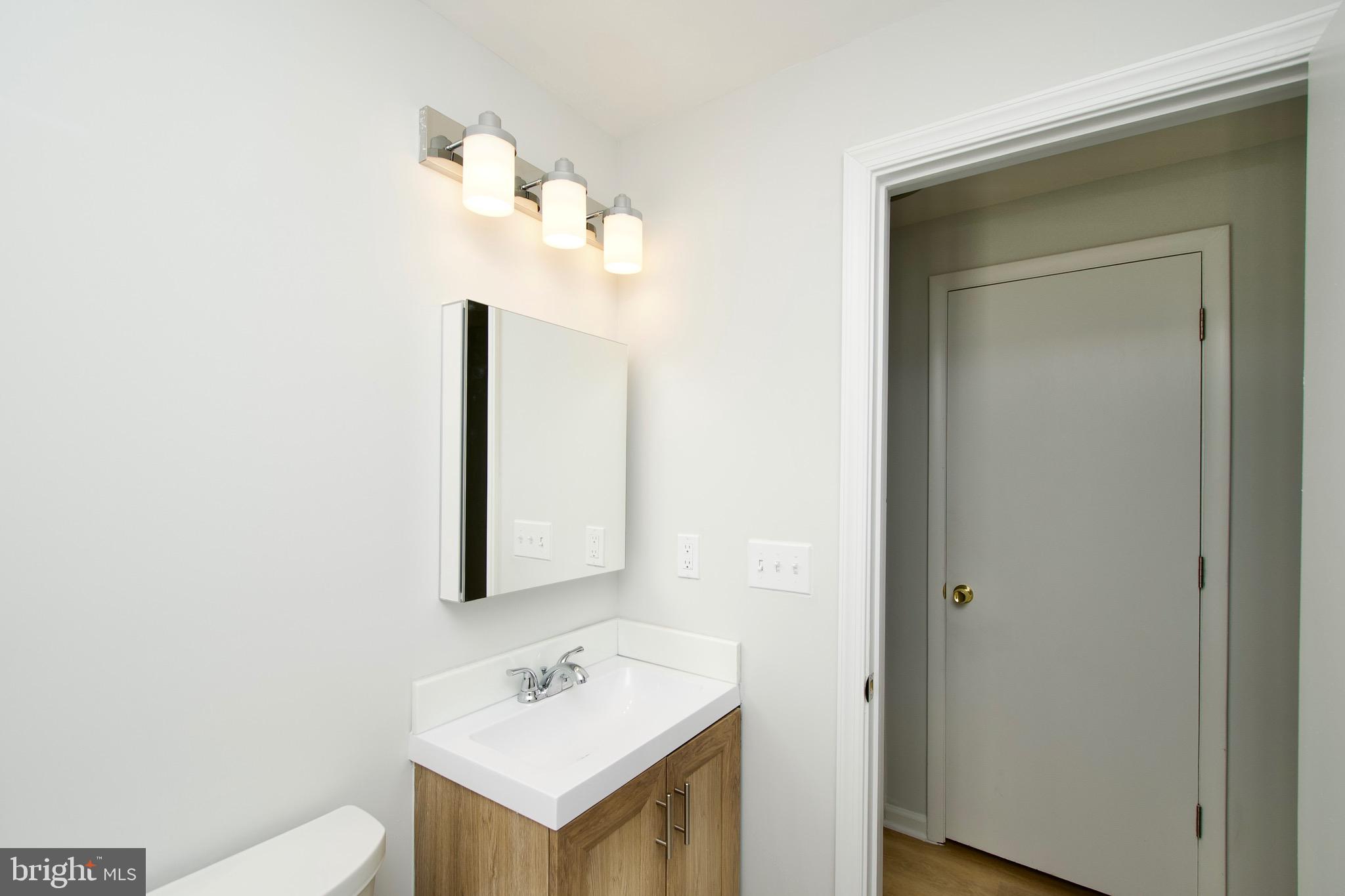 WASHINGTON SQUARE - Residential Lease