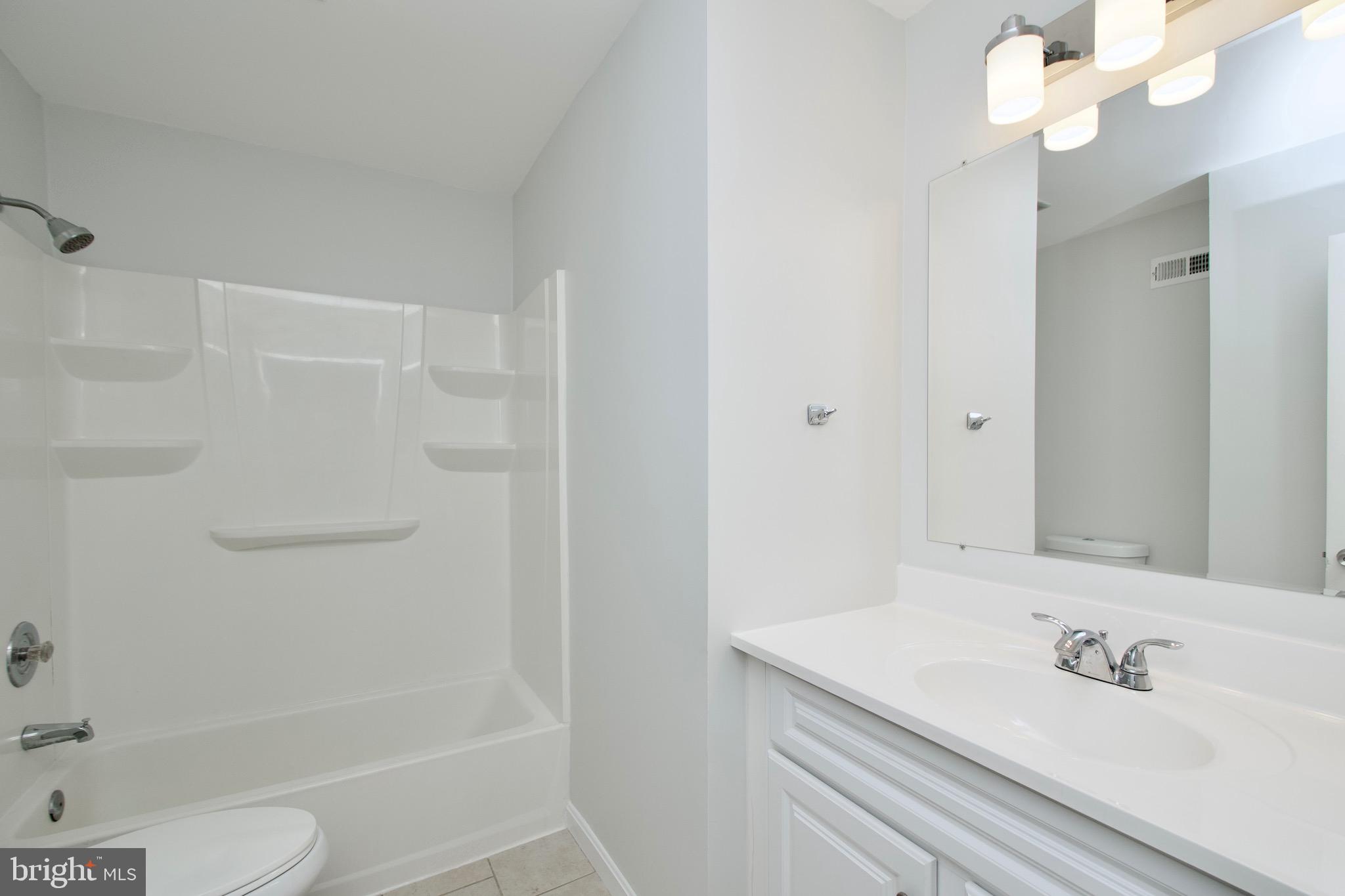 WASHINGTON SQUARE - Residential Lease