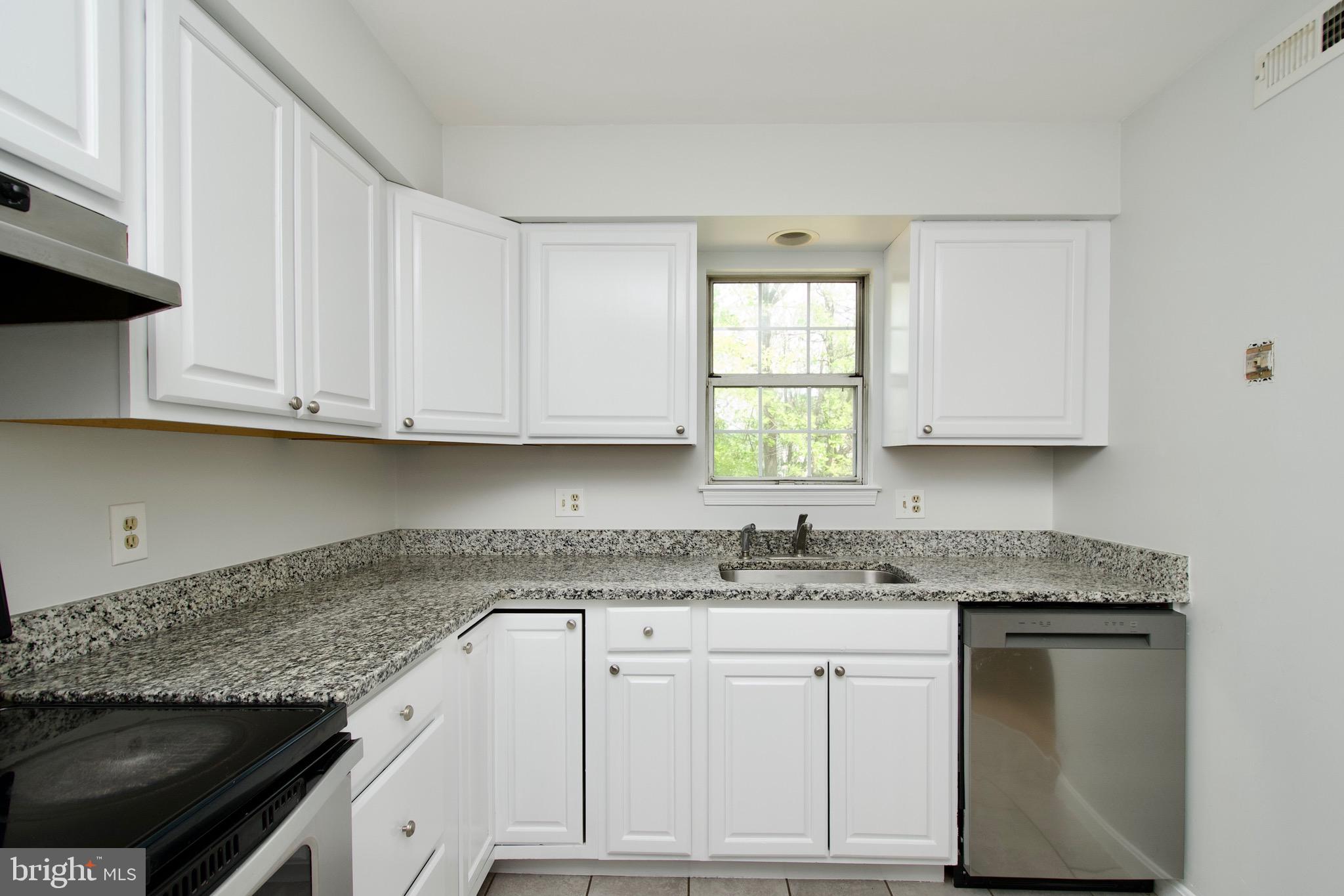 WASHINGTON SQUARE - Residential Lease