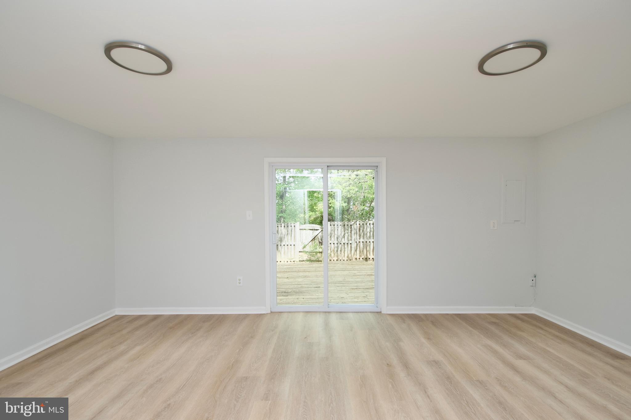 WASHINGTON SQUARE - Residential Lease