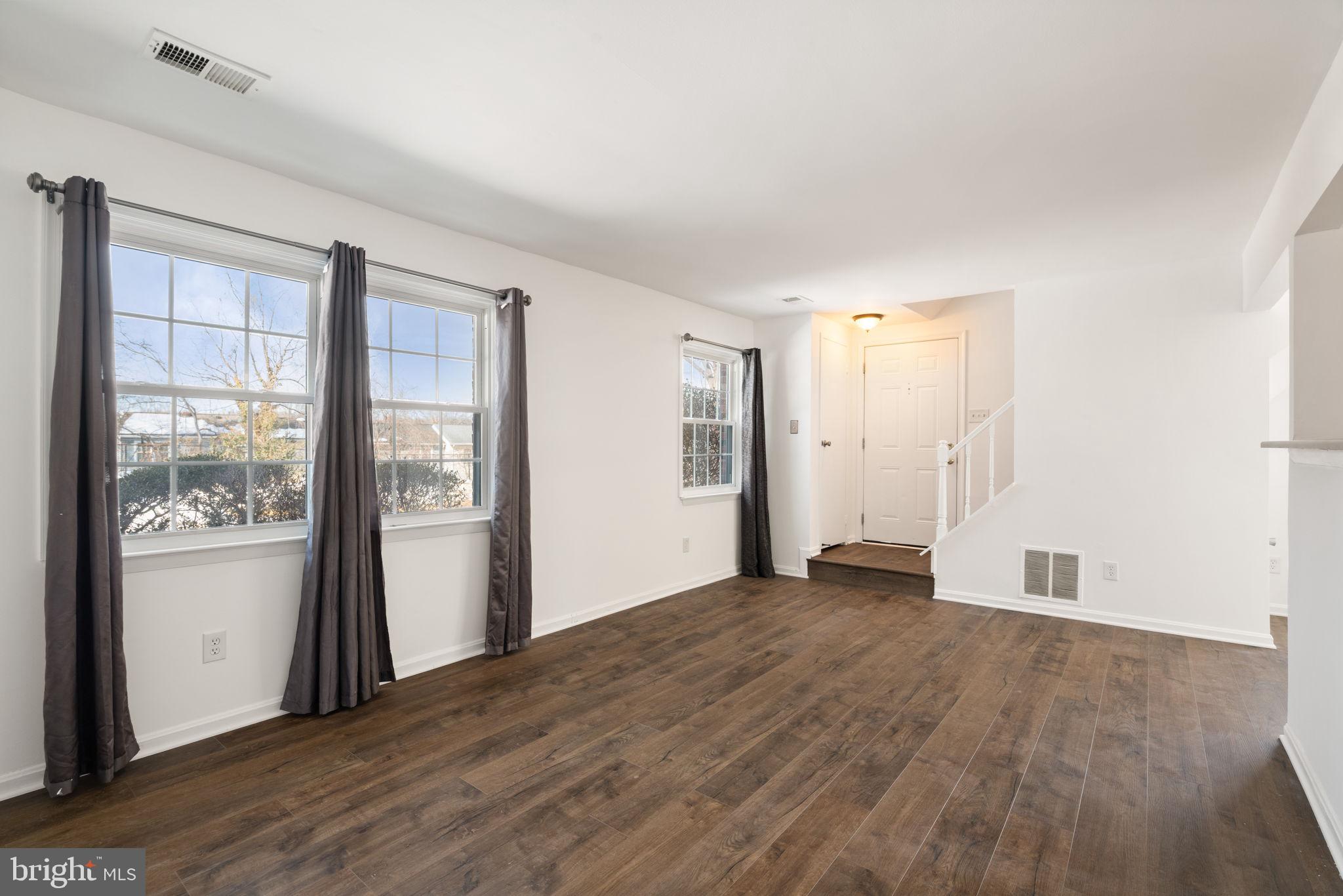 TERRACE TOWNE HOMES OF GUNSTON - Residential