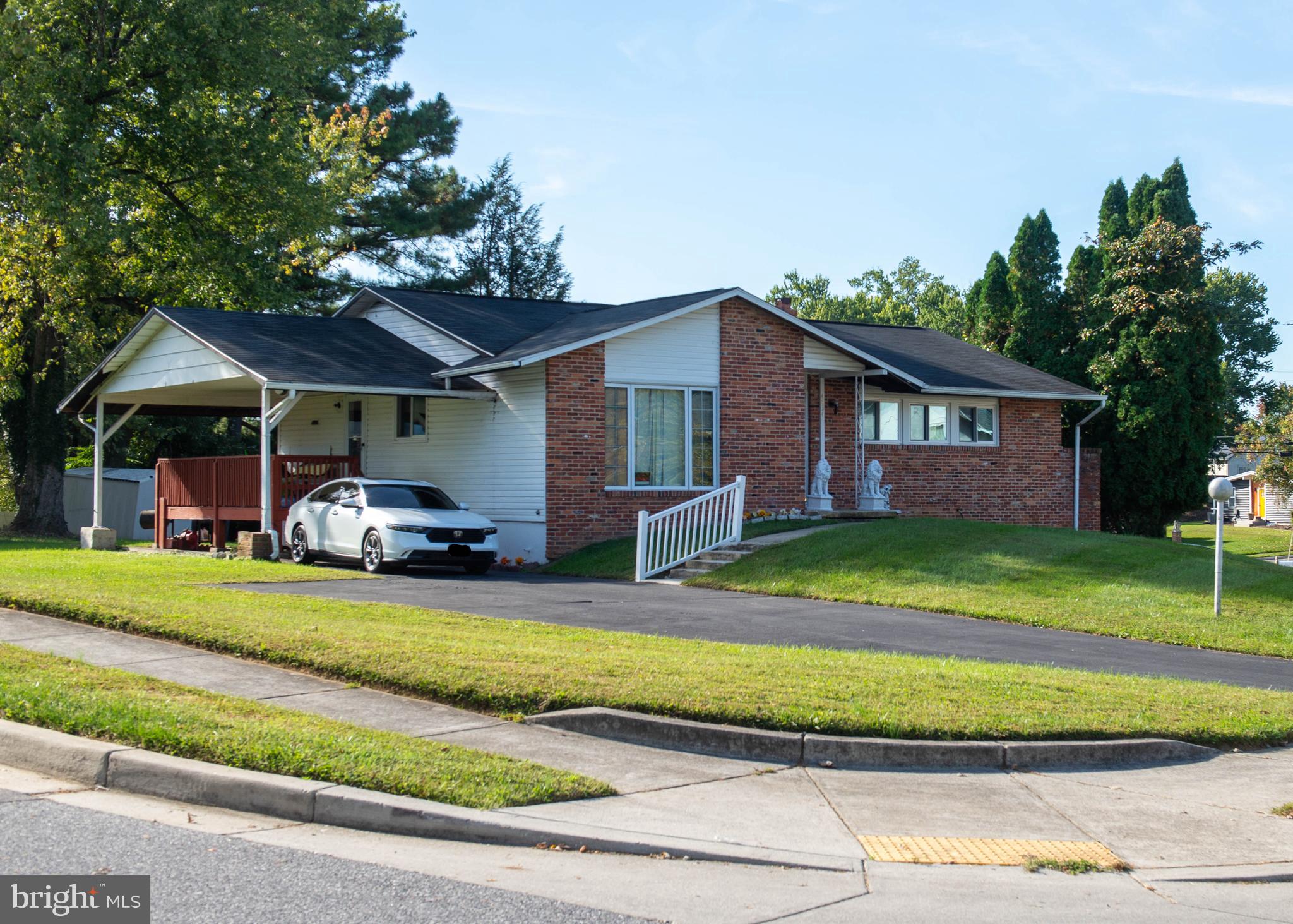 LAYDON PARK - Residential