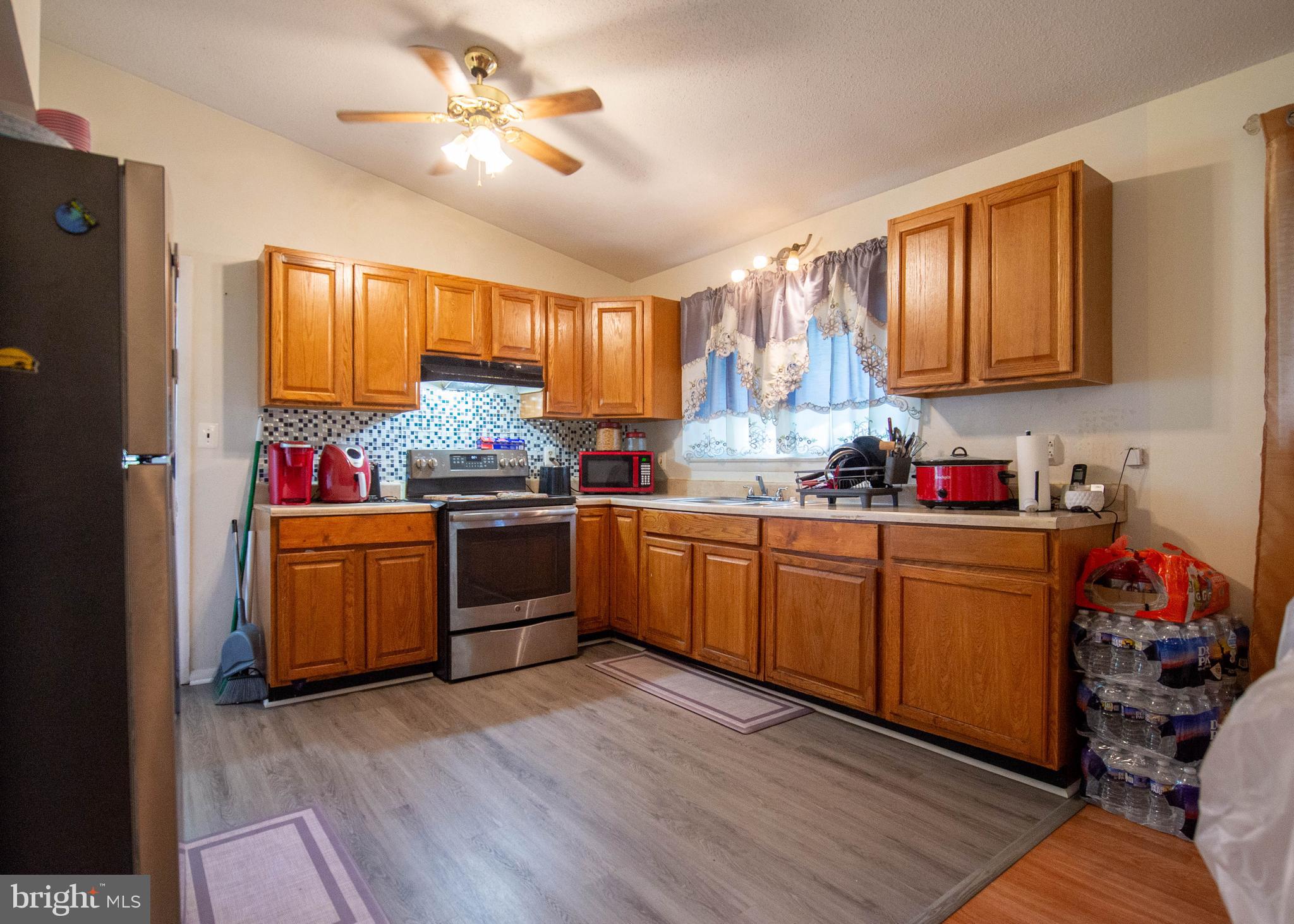 LAYDON PARK - Residential