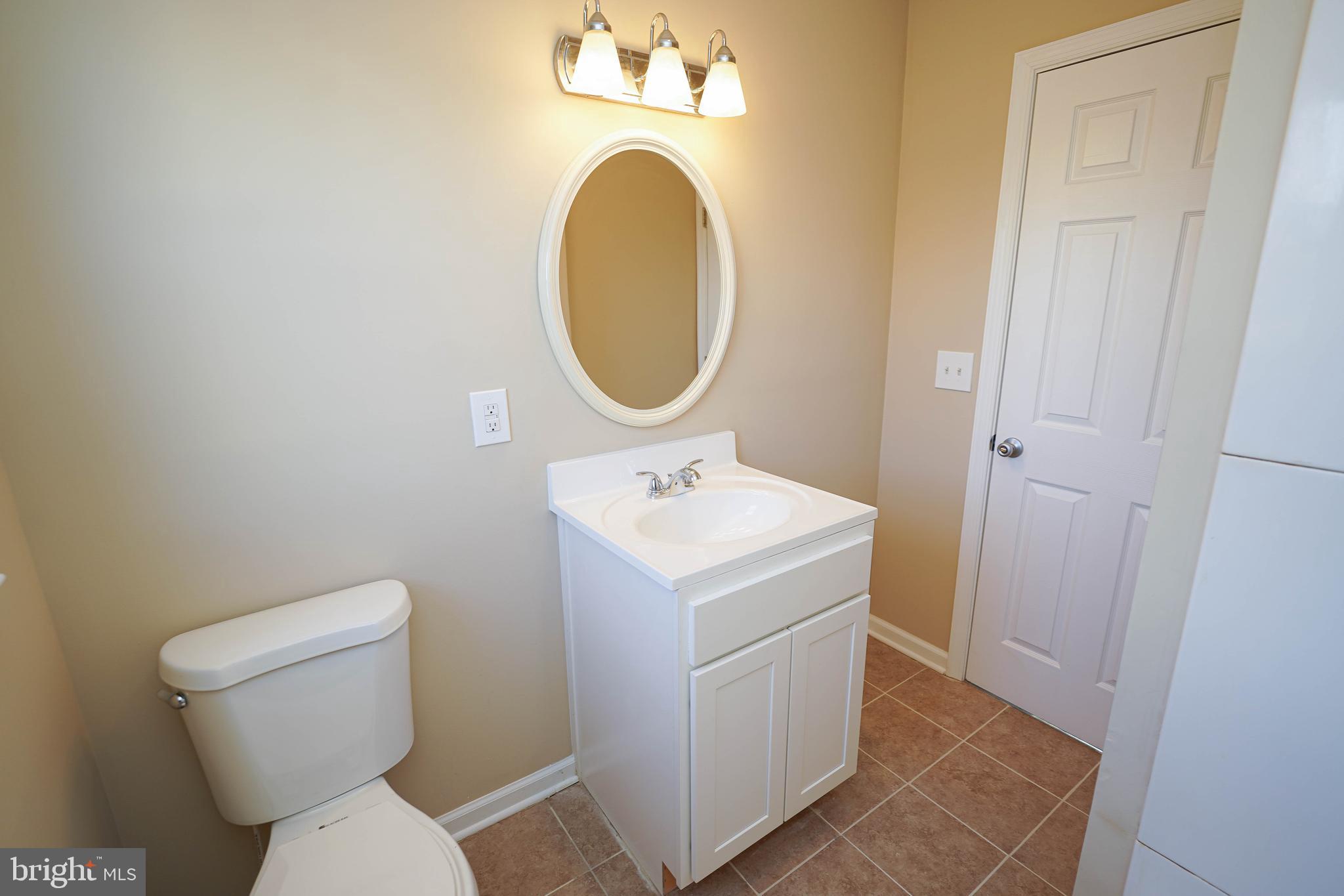 LIVINGSTON HEIGHTS - Residential Lease